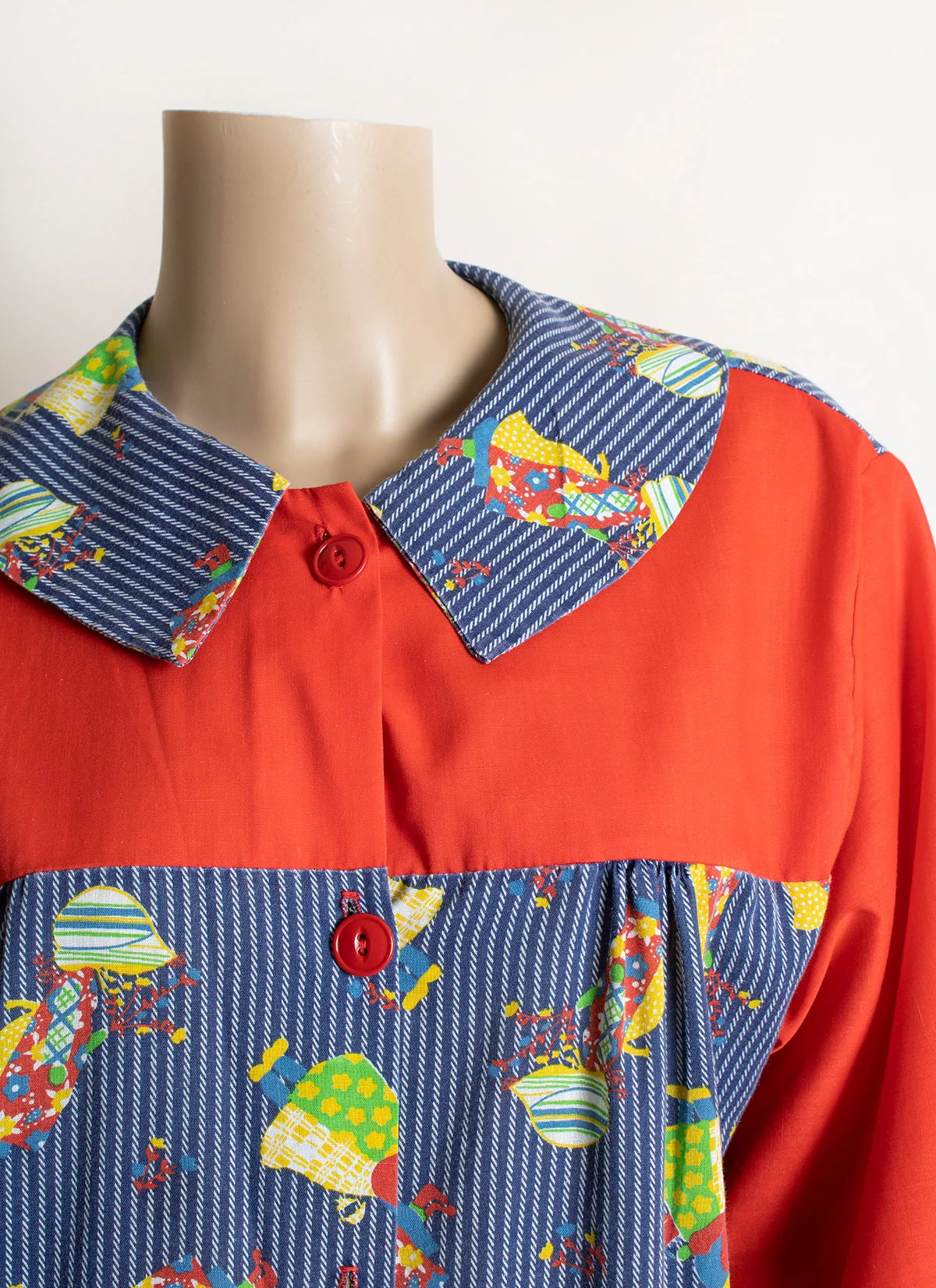 Vintage 70s Novelty Print Blouse - Little Prairie Farm Girl In Bonnet - Red White Blue Striped Button Up Maternity Blouse Shirt Tunic - Image 6