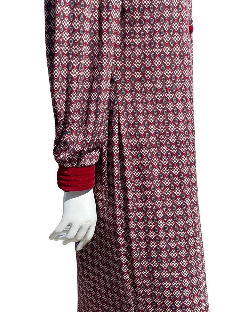 Vintage 70s Novelty Print Shirtdress Dress Long Sleeve Collarless Velvet Trimmed Size 10 by Les Lunis - Image 4
