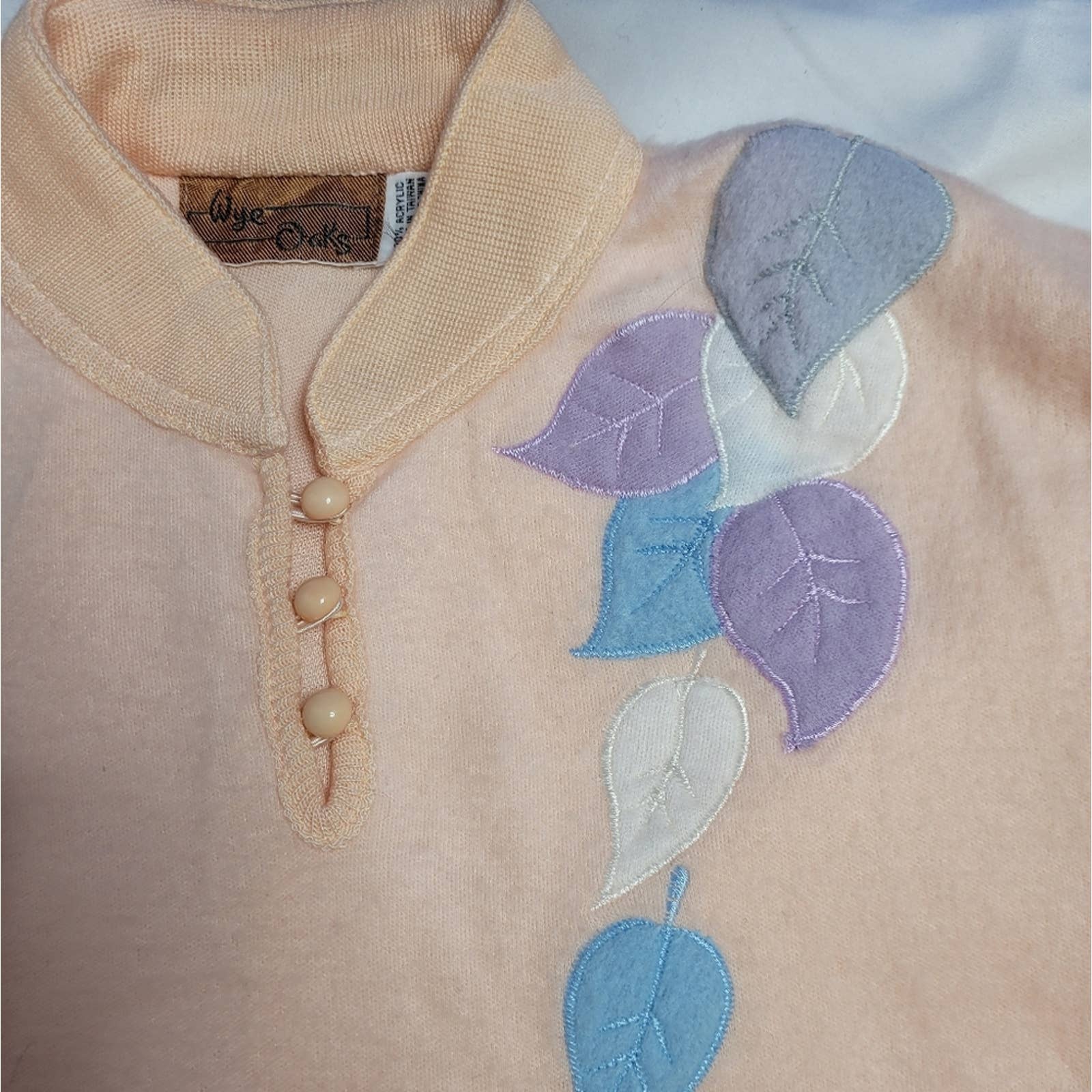 Vintage 70s Peach Top Applique Leaves Mock Neck Fuzzy Sweatshirt S by Wye Oaks - Image 3