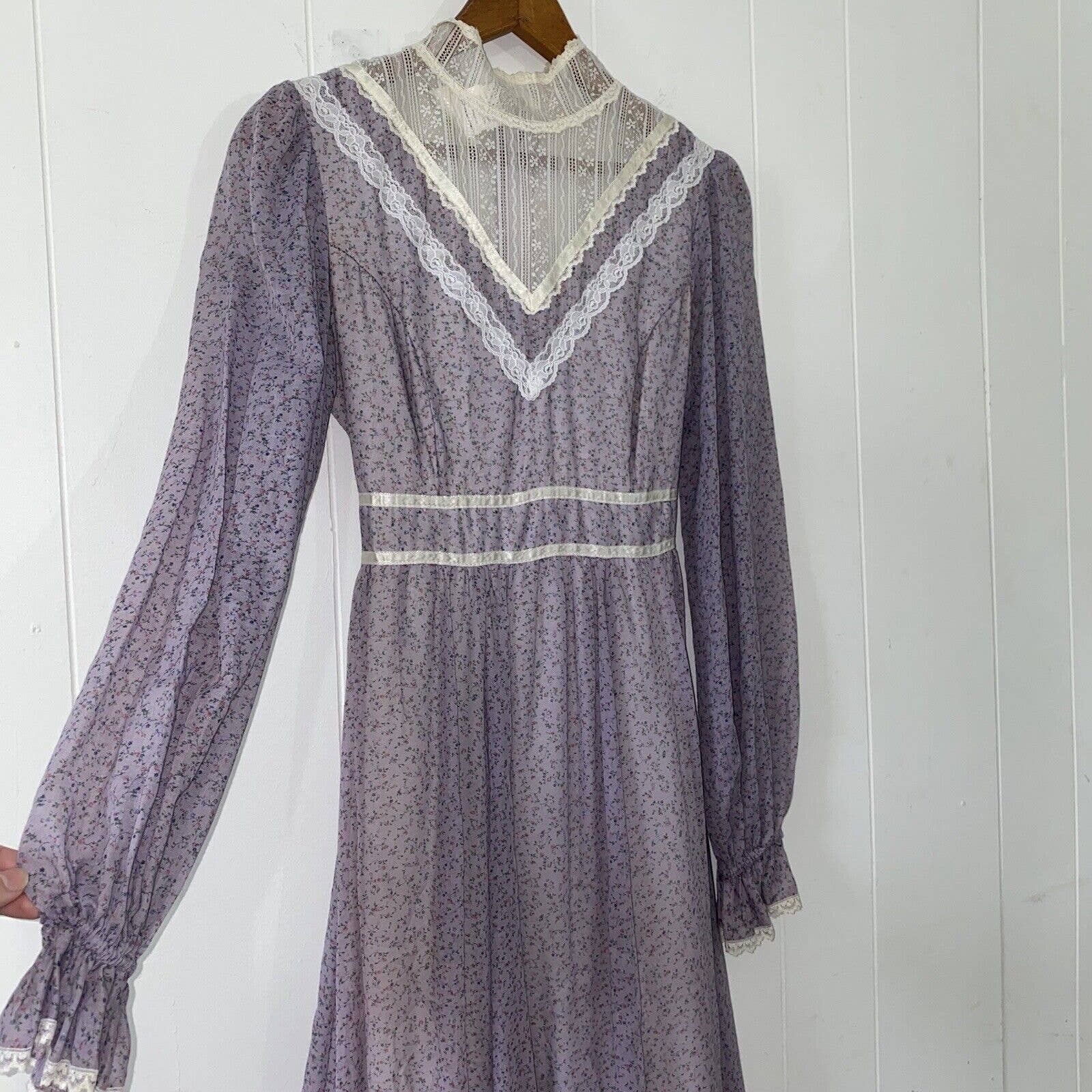 Vintage 70s Purple Ditsy Floral Maxi Dress Prairie Cottage Victorian by Gunne Sax - Image 4