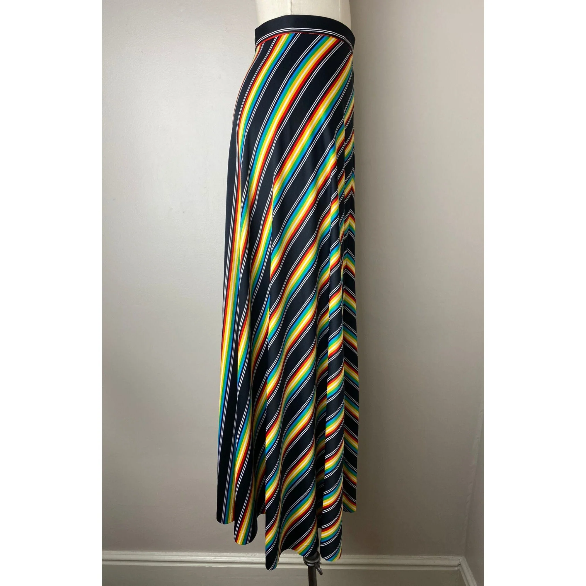 Vintage 70s Rainbow Chevron Stripe Maxi Skirt - Image 4
