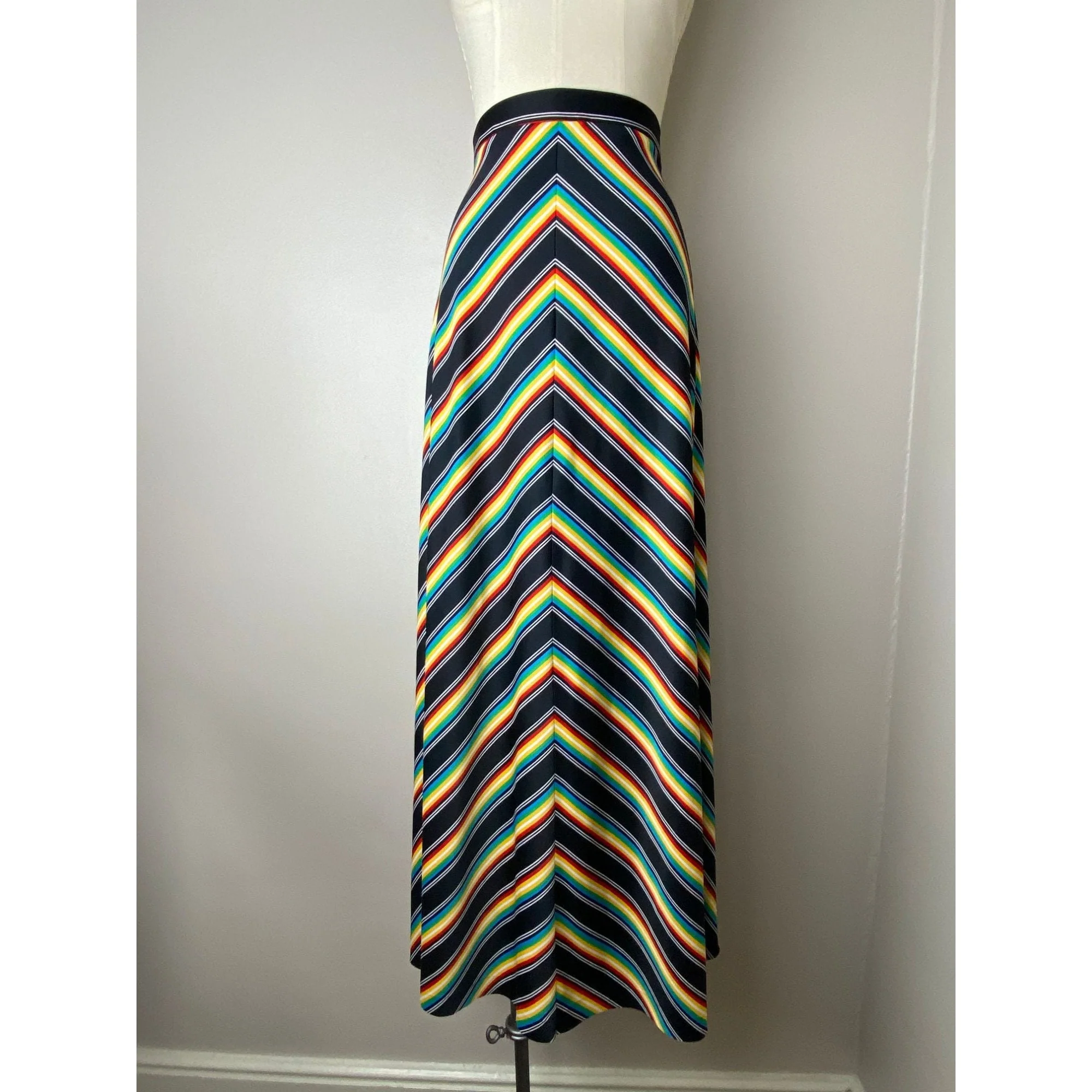 Vintage 70s Rainbow Chevron Stripe Maxi Skirt - Image 8