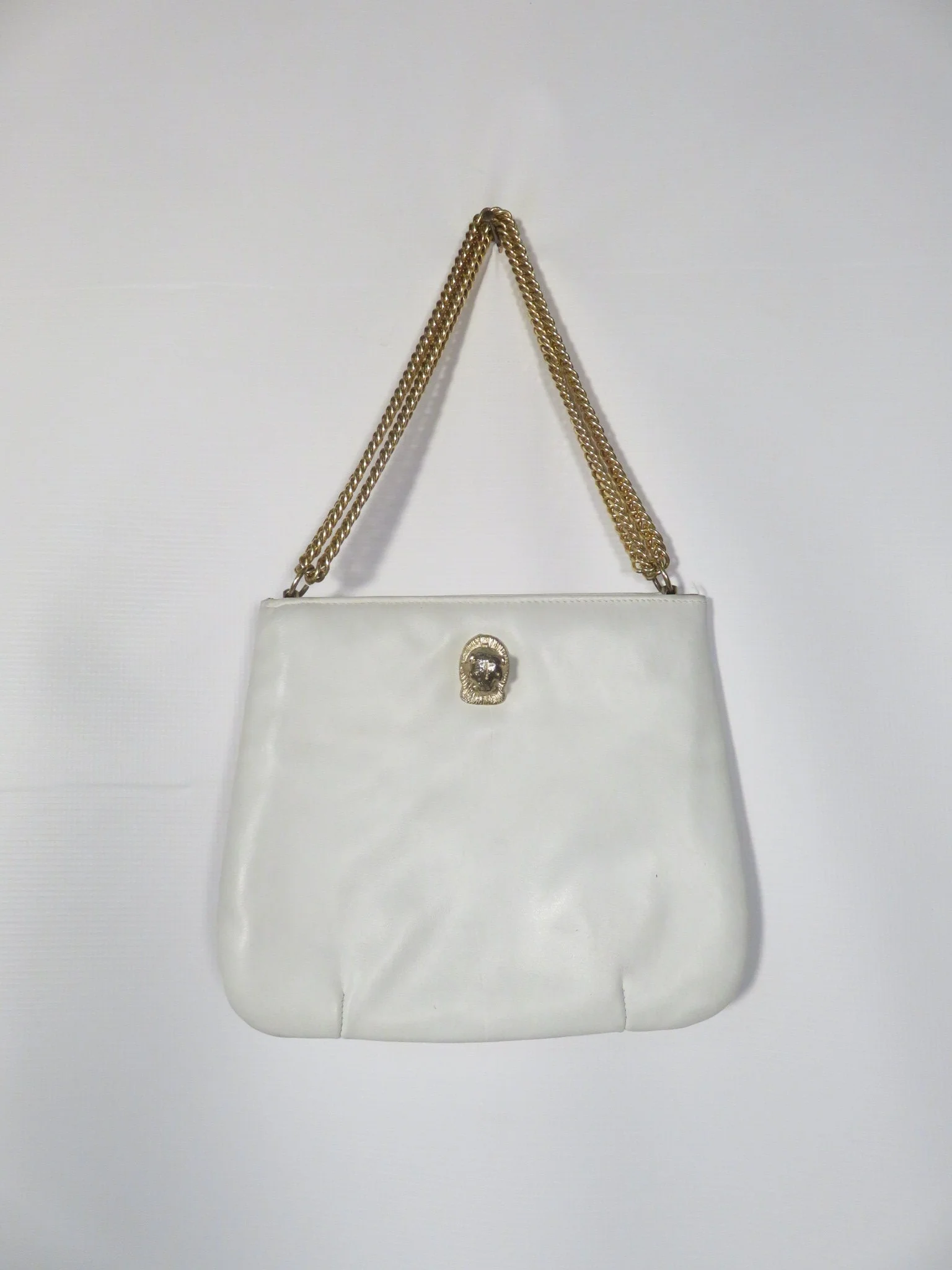 Vintage 70s Ruth Saltz Ivory Leather Lion Head Hinge Gold Chain Purse by Ruth Saltz - Image 2