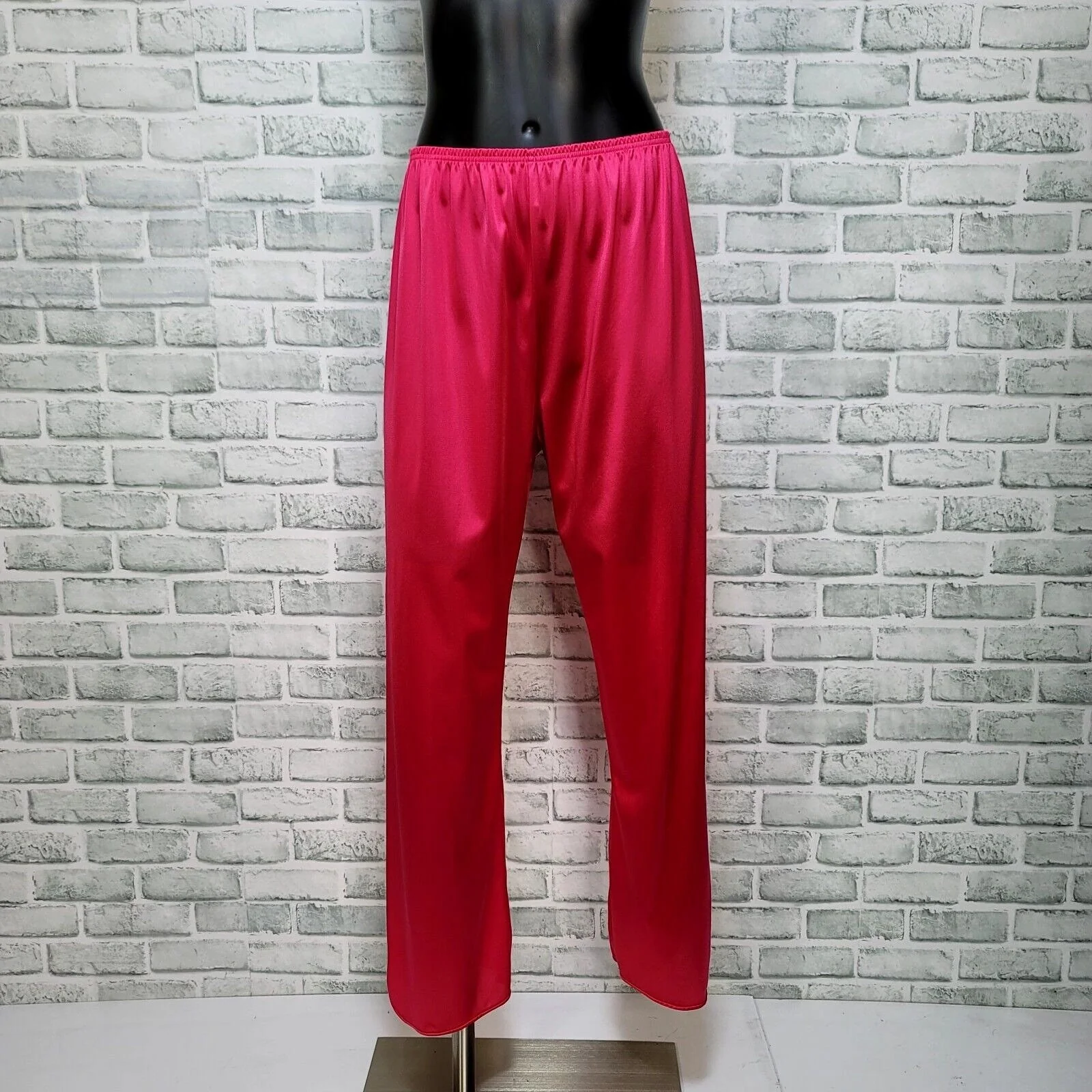 70s Antron Iii Nylon Sleepwear 2pc Pajama Set By Vanity Fair - Image 6