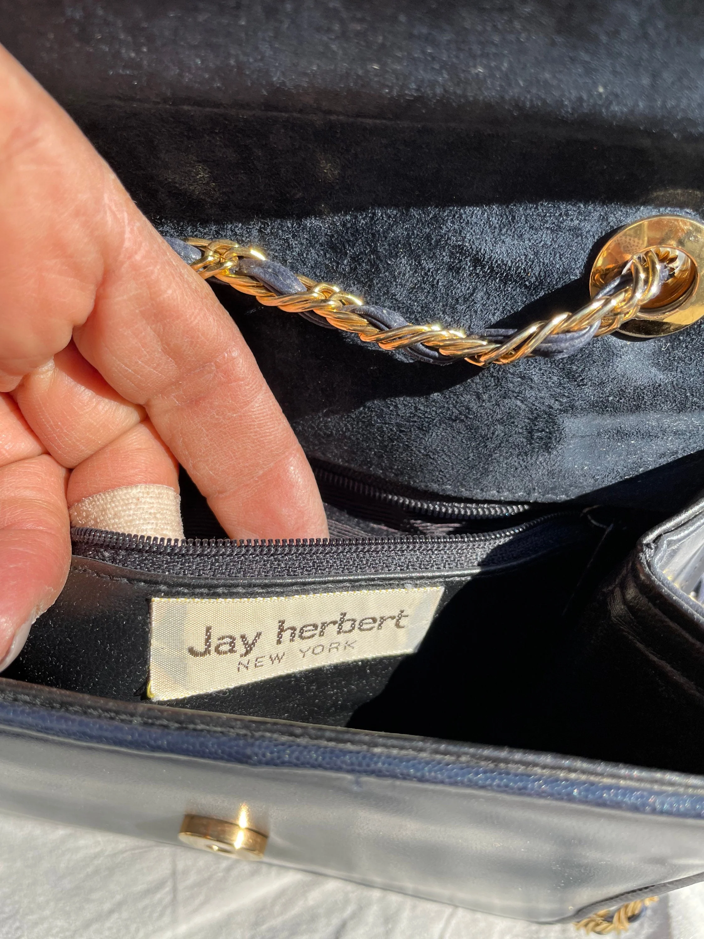 Vintage 70s Small Chic Leather Bag Handbag Purse Gold Chain Shoulder Bag by Jay Hebert - Image 7