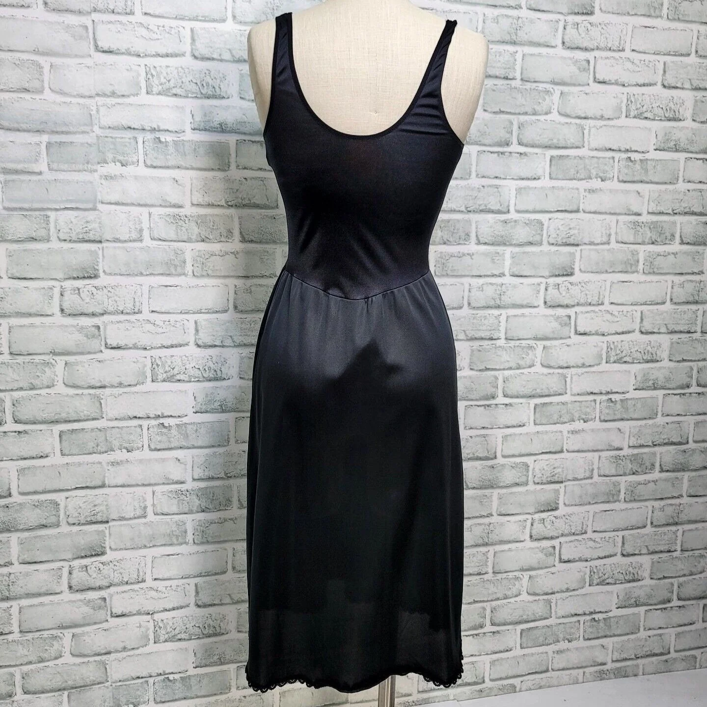 70s Black Antron Iii Nylon Slip 25" By Warner's - Image 2