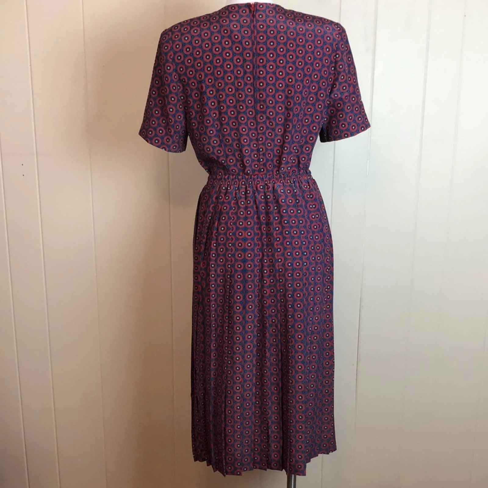 Vintage 80s 90s 2pc Graphic Boho Top and Skirt by Leslie Fay - Image 2