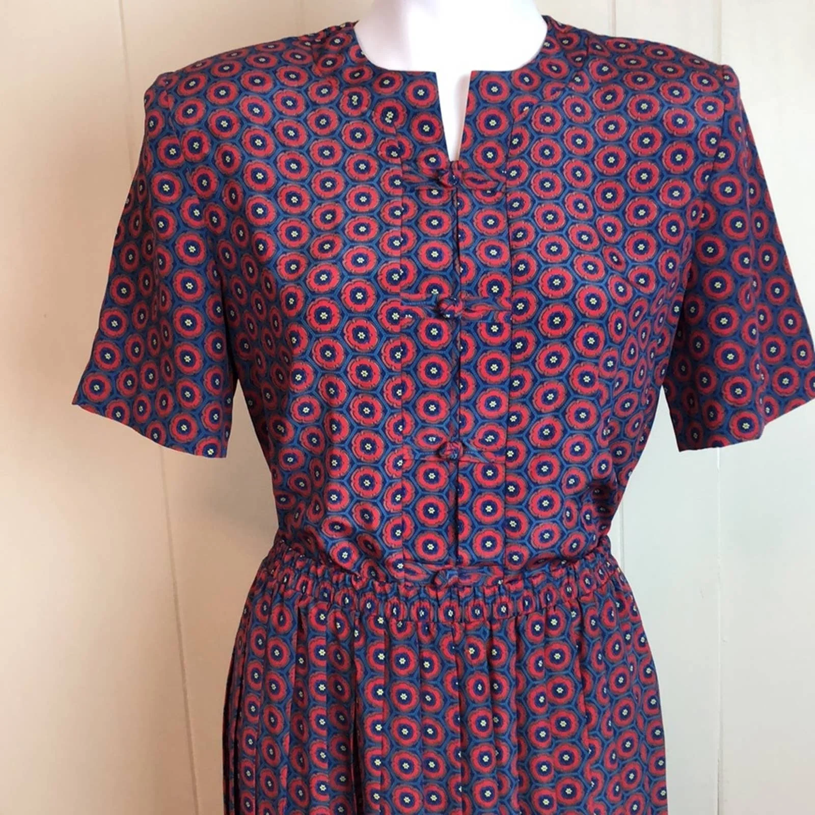 Vintage 80s 90s 2pc Graphic Boho Top and Skirt by Leslie Fay - Image 3
