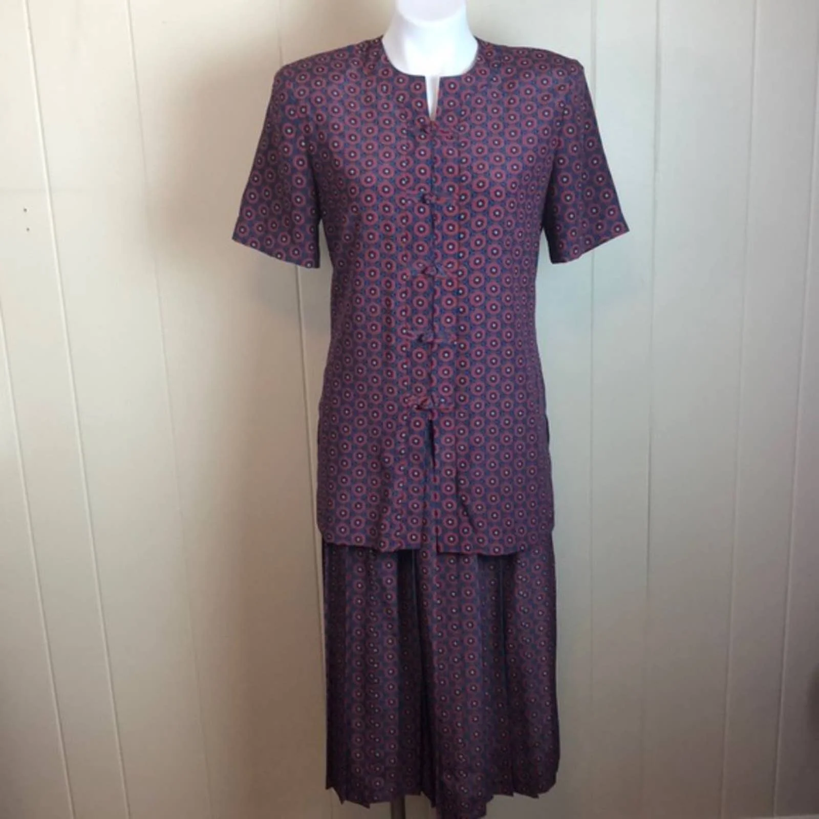 Vintage 80s 90s 2pc Graphic Boho Top and Skirt by Leslie Fay - Image 5