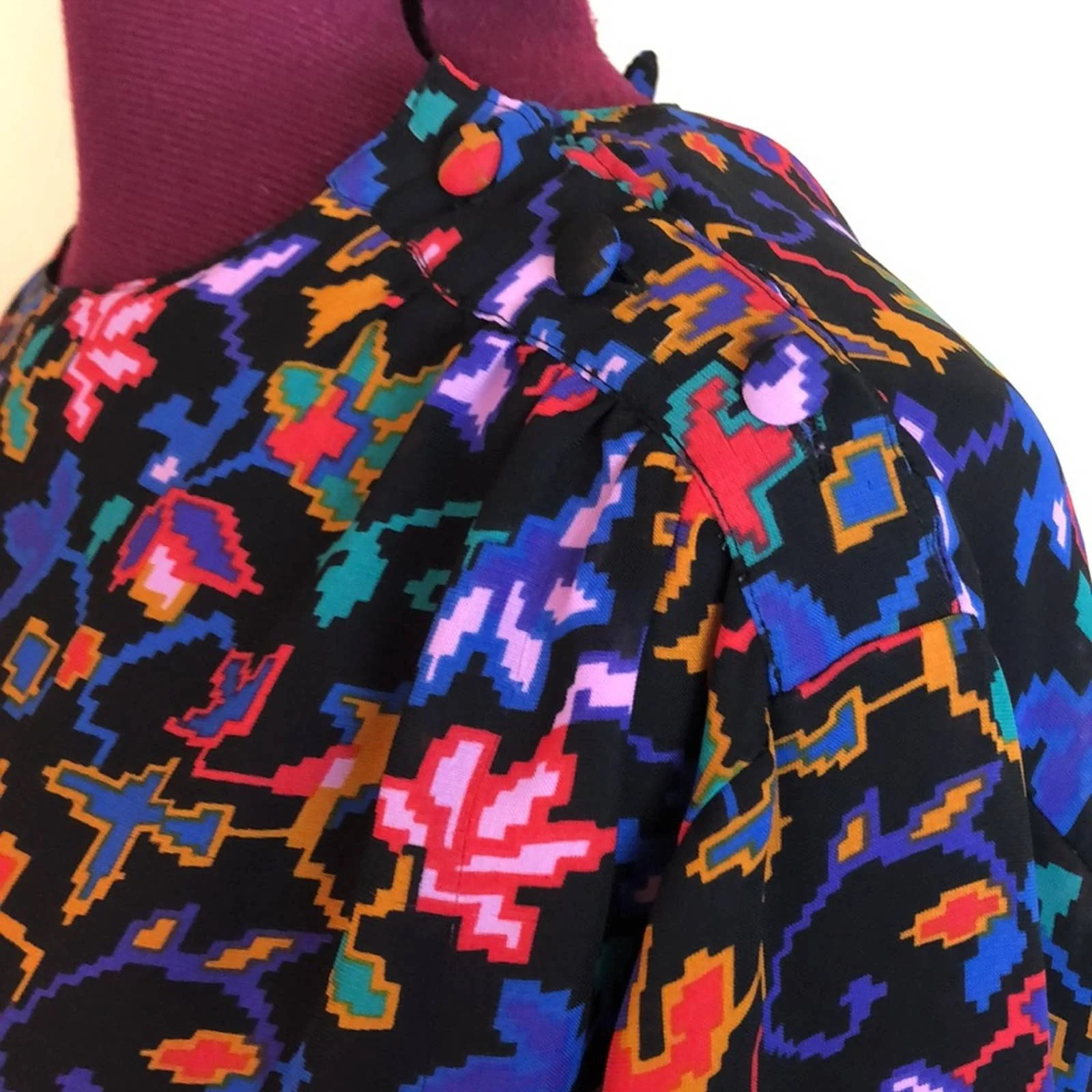Vintage 80s 90s Abstract Novelty Pixelated Video Game Floral Top 16 Unique by Kathy Comelli - Image 3