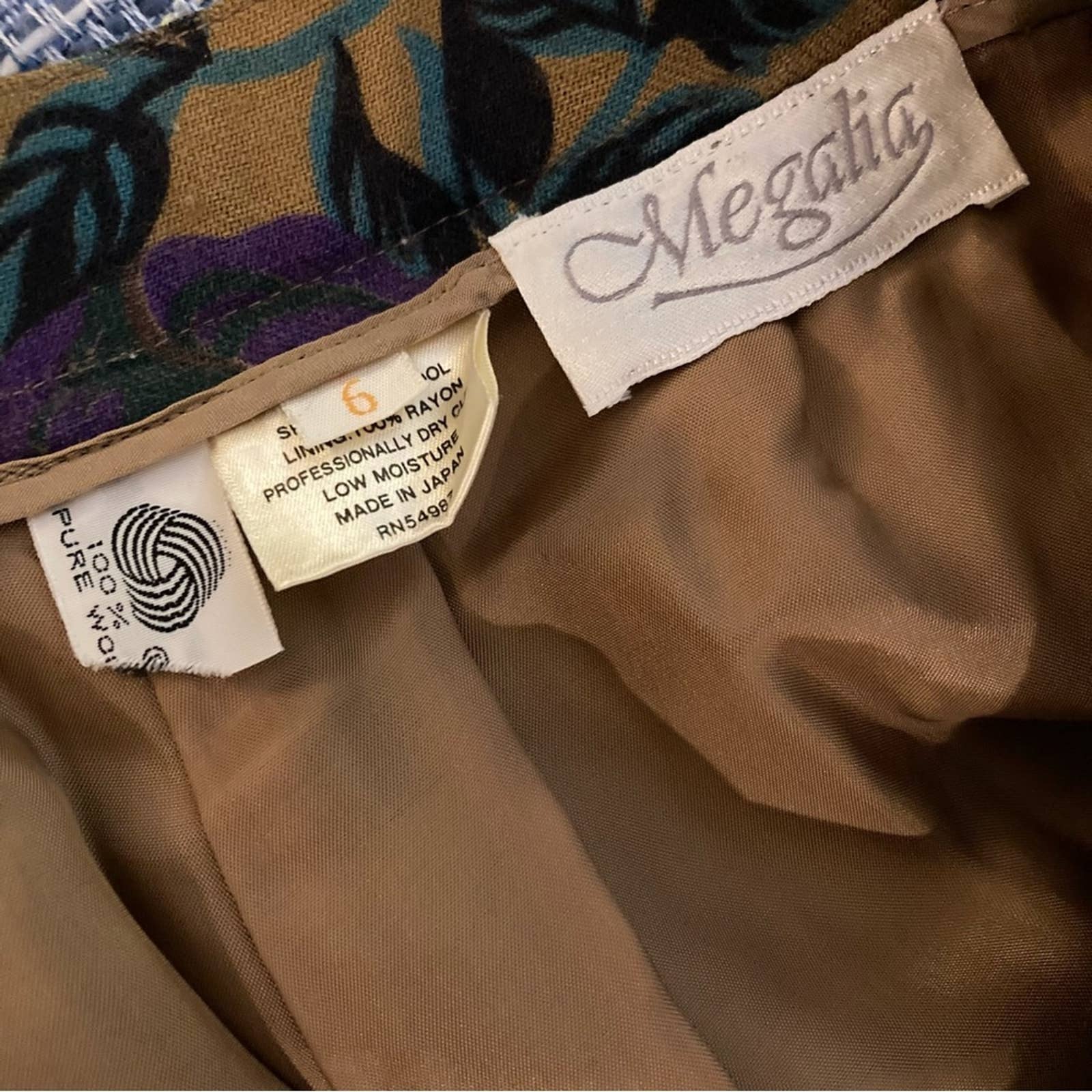 Vintage 80s 90s Graphic Fall Floral Wool Skirt by Megalia - Image 5