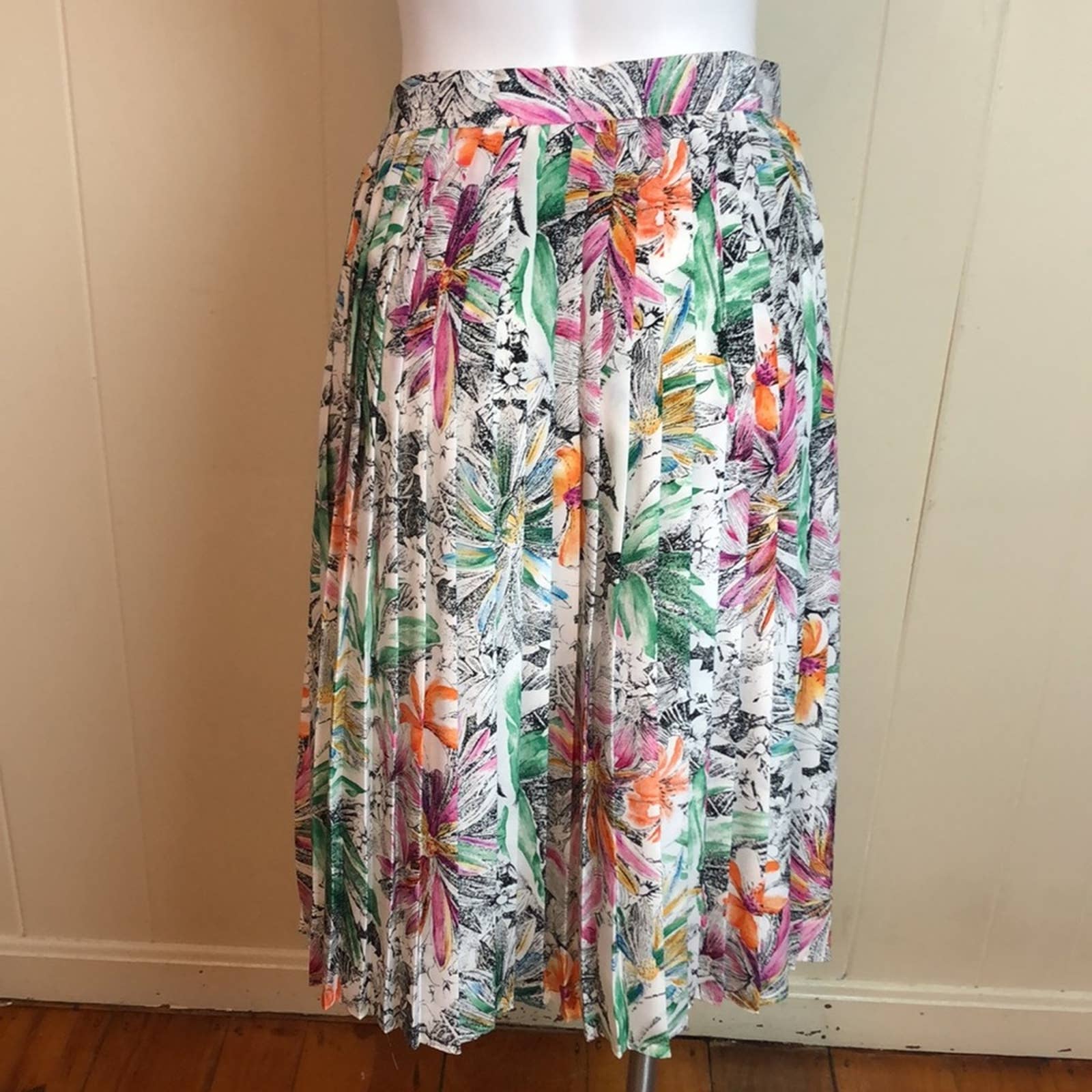 Vintage 80s 90s Pleated Floral Rockabilly Skirt Medium Retro Unique - Image 2
