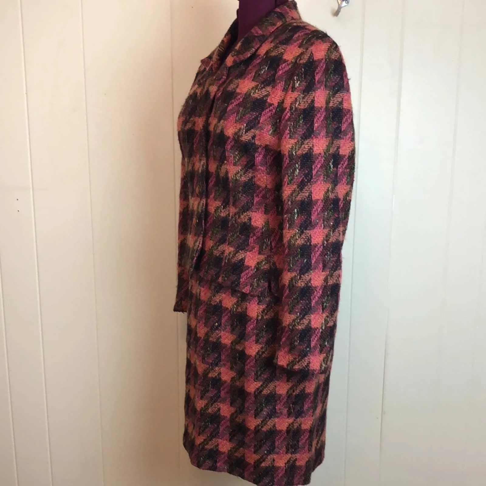Vintage 80s 90s Silk Wool Classy Skirt Suit by Carlisle - Image 4