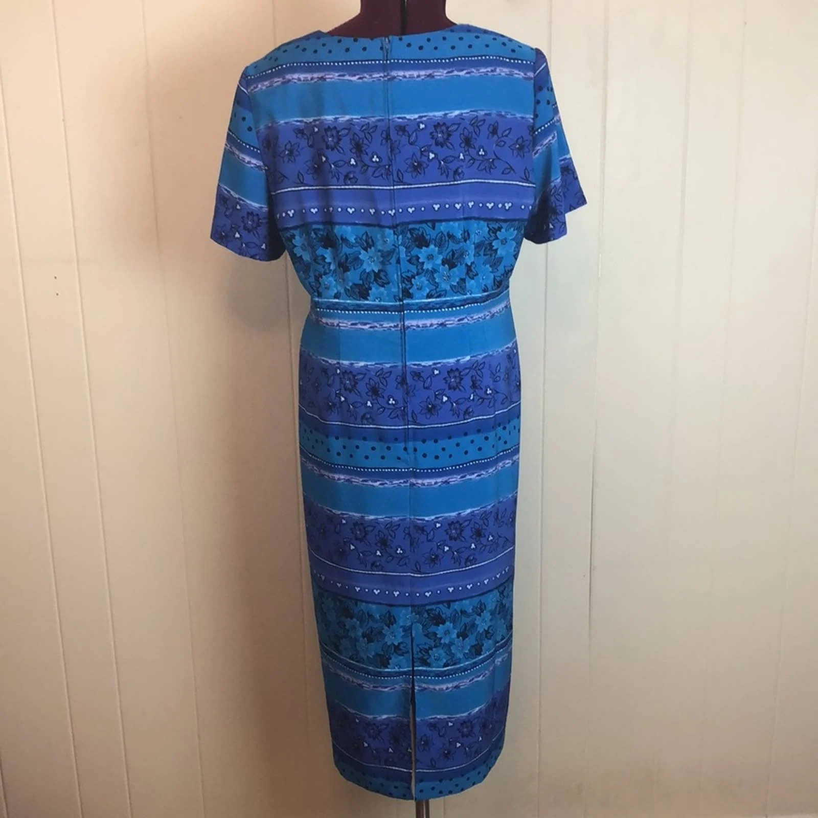 Vintage 80s 90s Square Neck Mixed Pattern Sheath Dress by Kathie Lee - Image 2