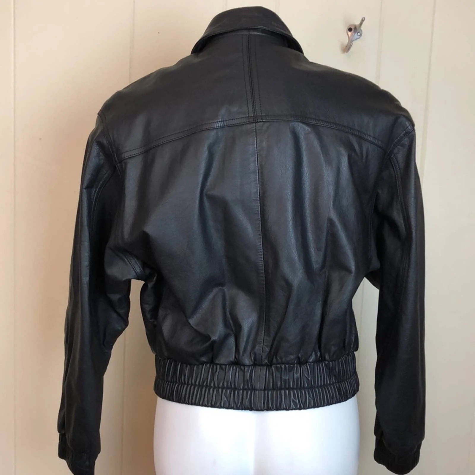 Vintage 80s 90s Wilson’s Black Leather Jacket Thermal Insulation Moto by Wilsons Leather - Image 4