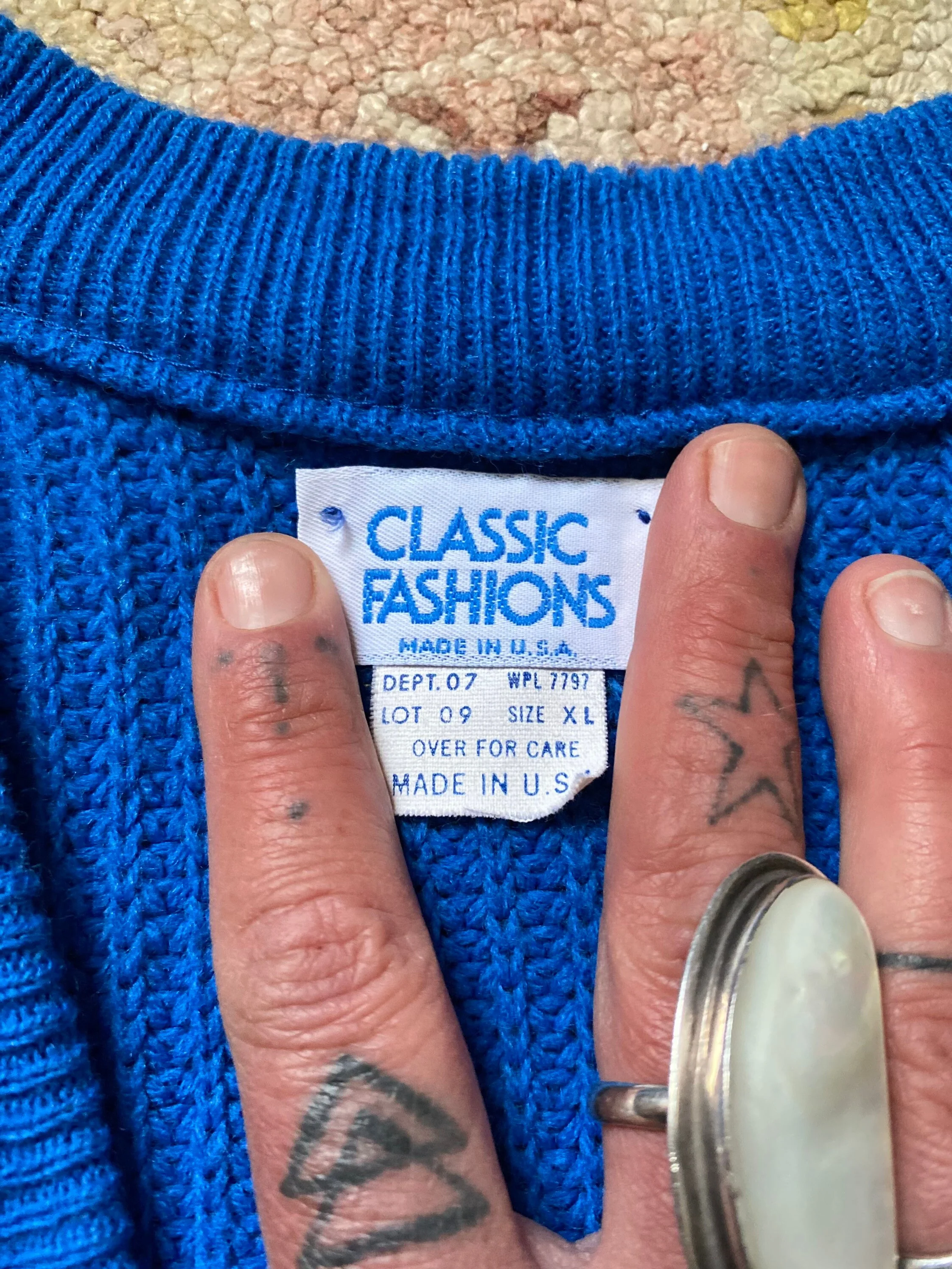 Vintage 80s Acrylic Cap Sleeve V-Neck by Classic Fashions - Image 6