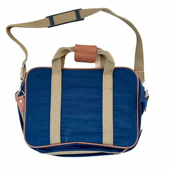Vintage 80s Carryon Luggage Overnight Bag Blue by Samsonite - Image 2