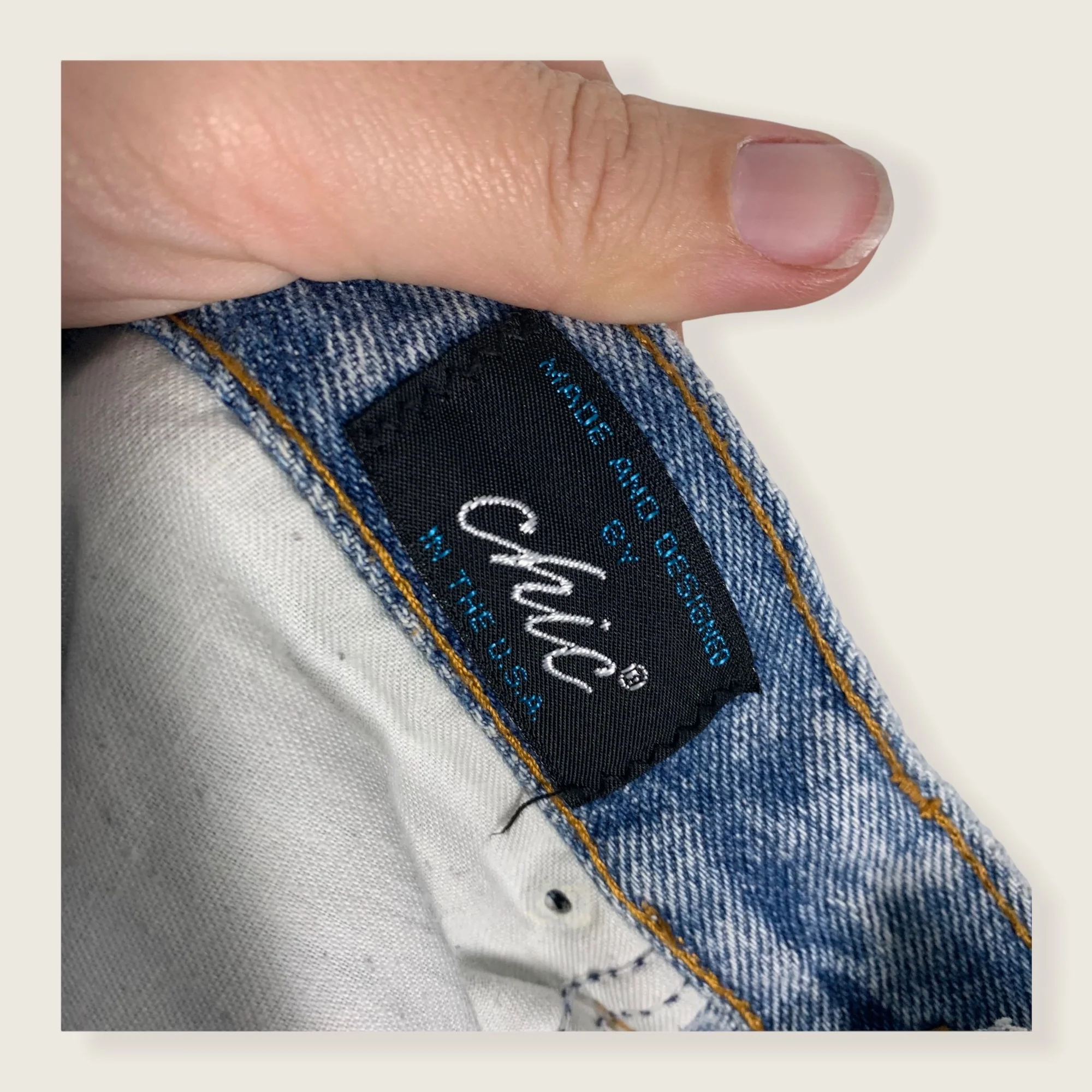 Vintage 80s Chic Blue Acid Wash High Rise Mom Jeans 12 - Image 10