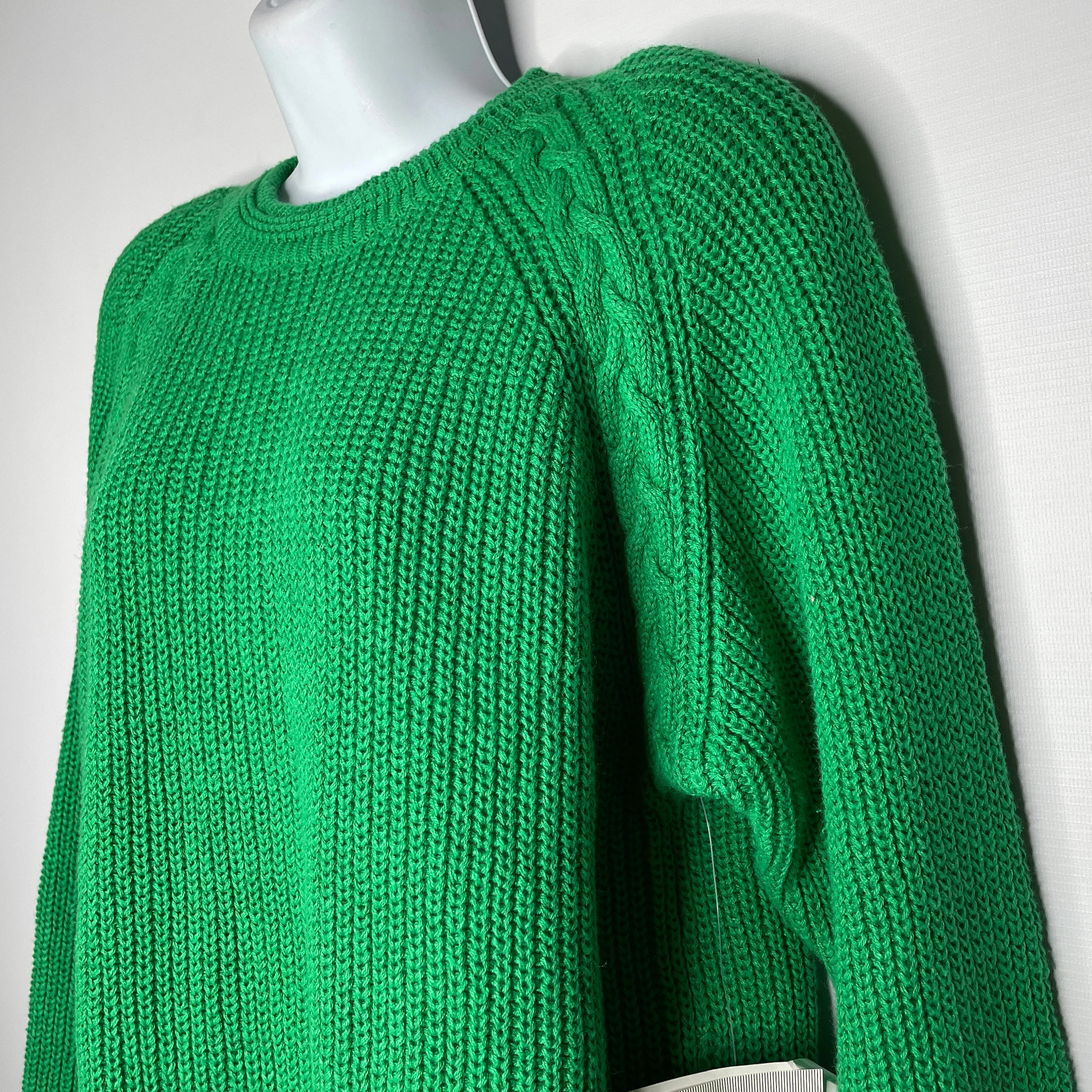 Vintage 80s Deadstock Chaus Sport Kelly Green Cable Knit Jumper Sweater by Chaus Sport Additions - Image 7