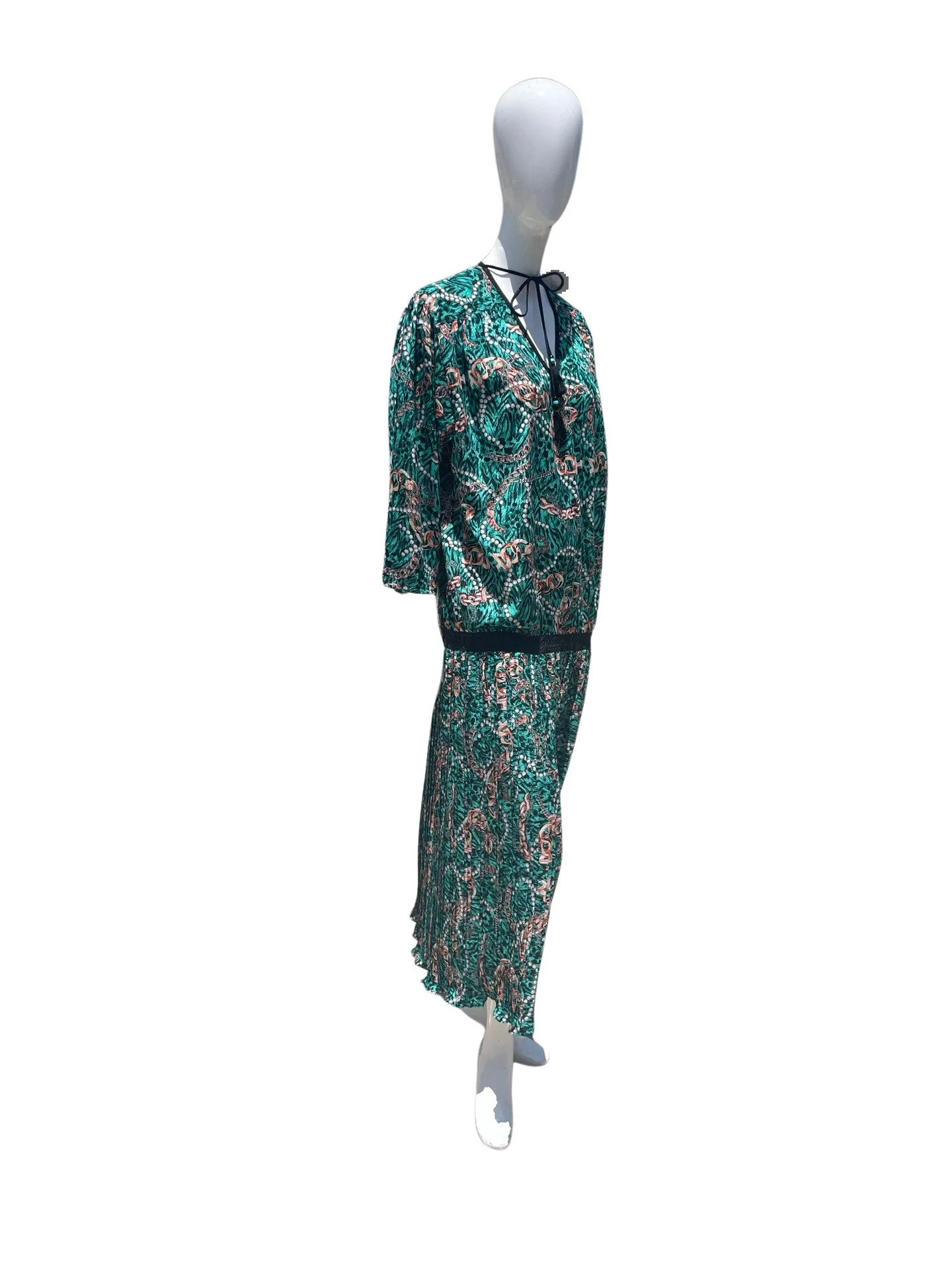 Vintage 80s Diane Freis Polyester Animal Novelty Pearls and Gold Chains Pattern Drop Waist Dress Size L by Diane Freis - Image 3