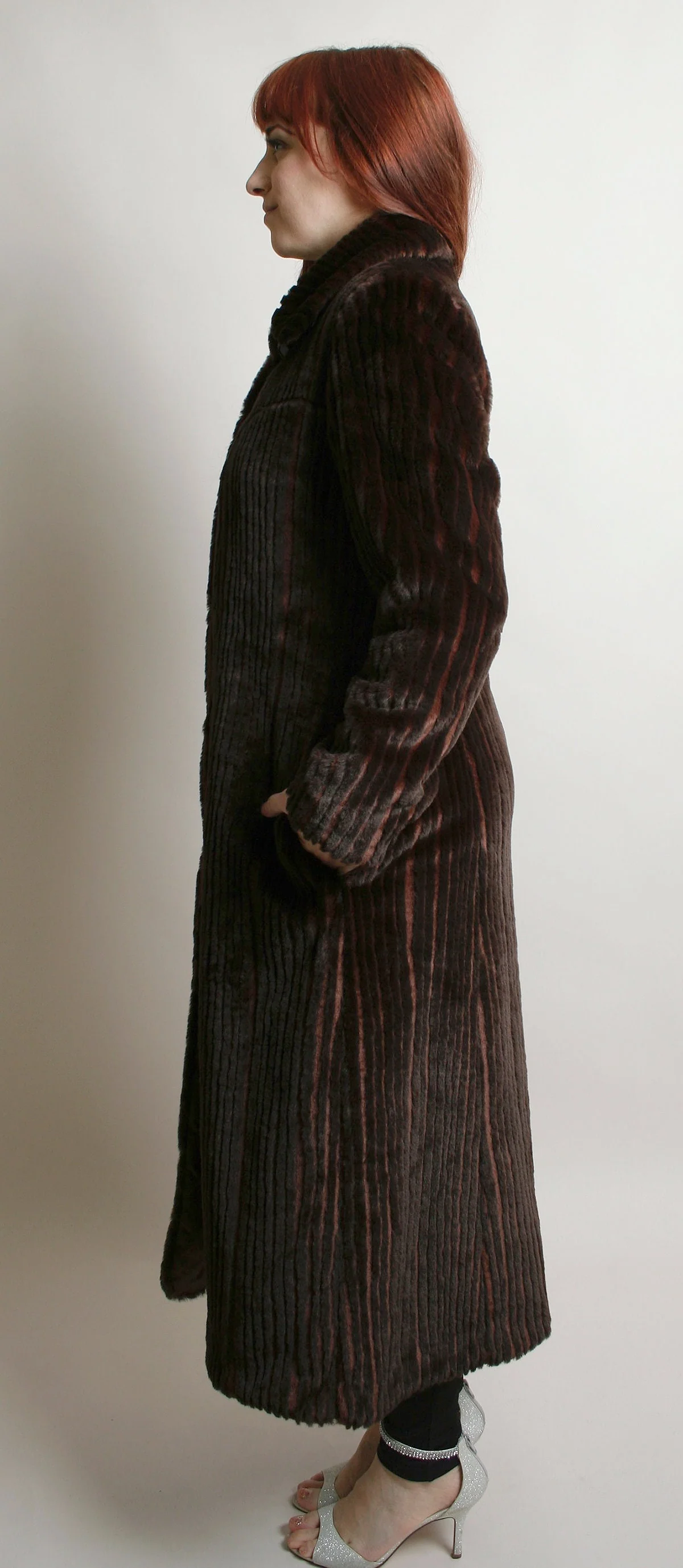 Vintage 80s Faux Fur Coat Long Striped Chocolate Brown and Caramel Copper Highlights Tsunami Esq Medium - Image 10