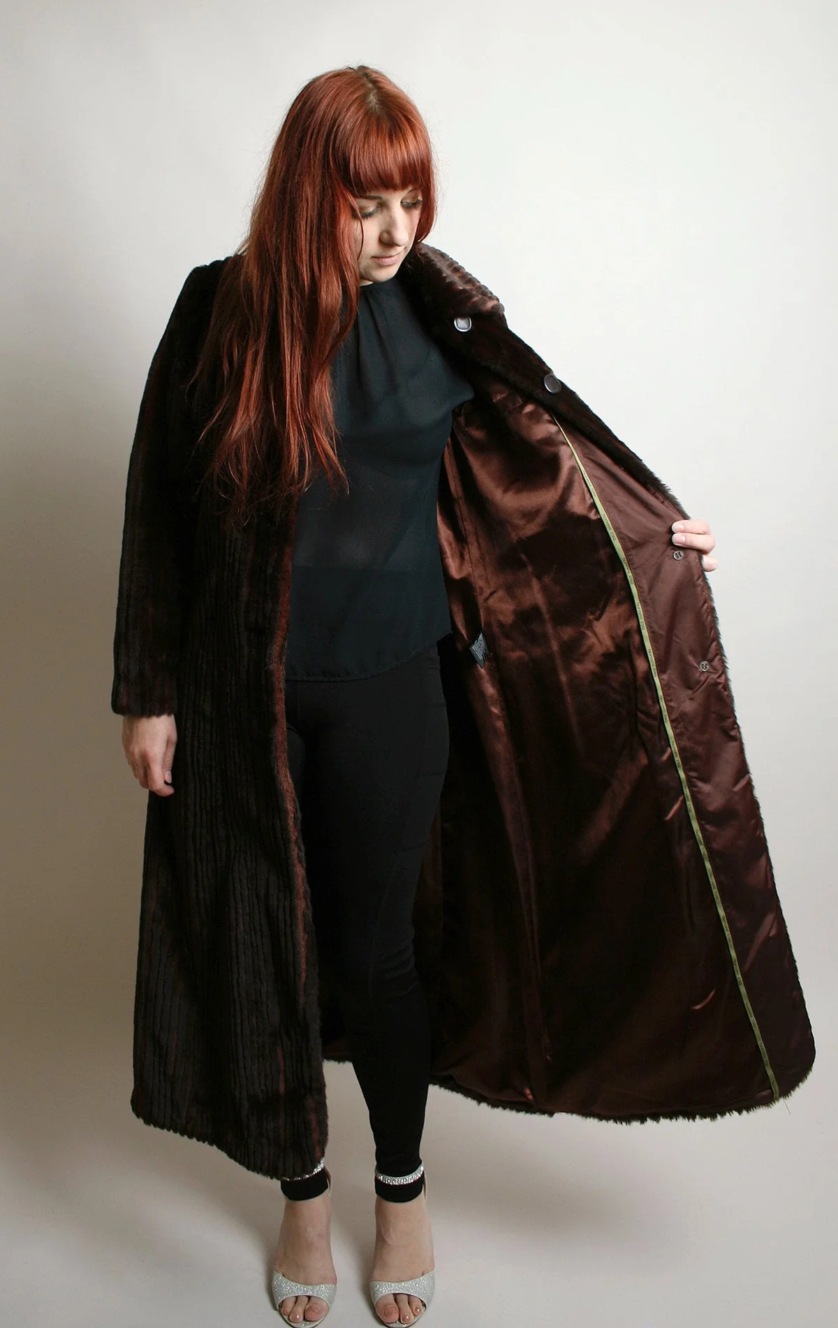 Vintage 80s Faux Fur Coat Long Striped Chocolate Brown and Caramel Copper Highlights Tsunami Esq Medium - Image 7