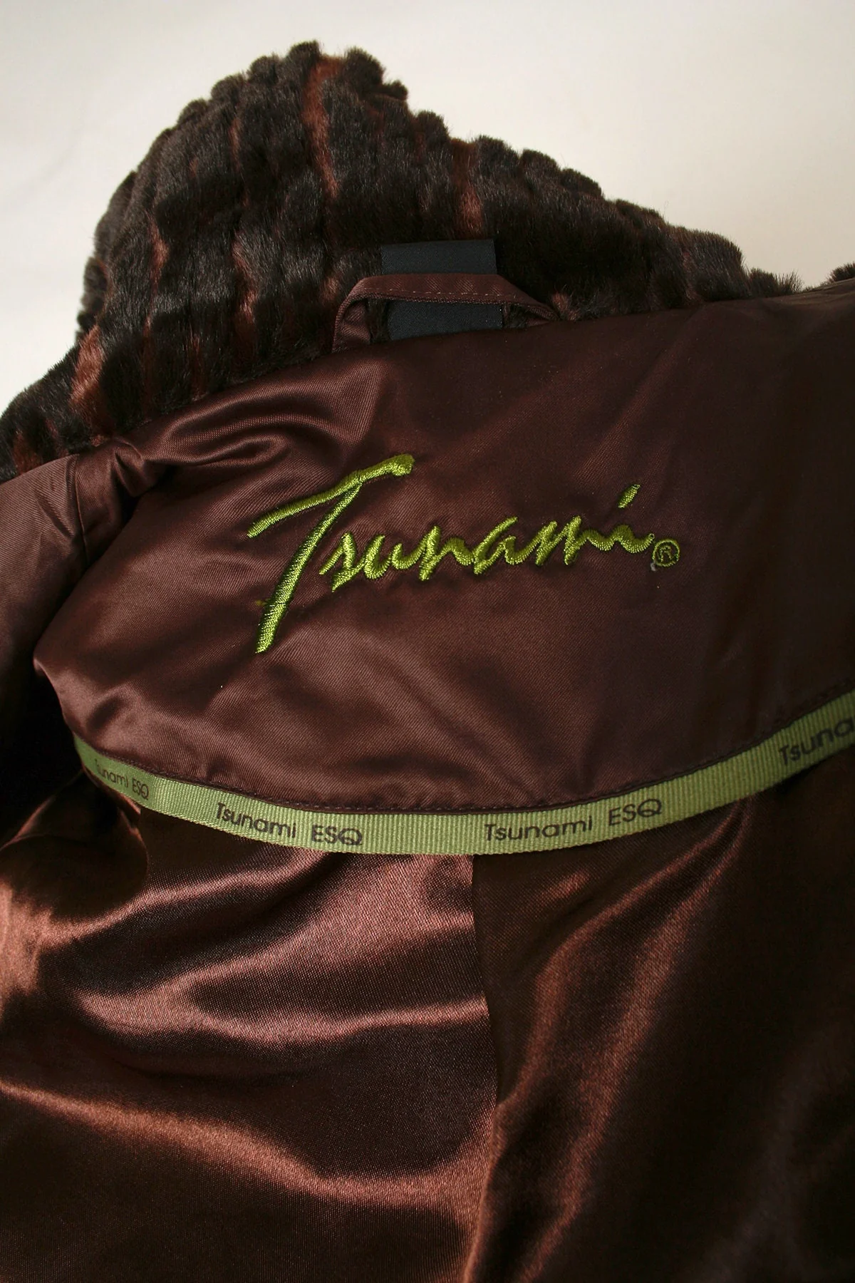 Vintage 80s Faux Fur Coat Long Striped Chocolate Brown and Caramel Copper Highlights Tsunami Esq Medium - Image 8