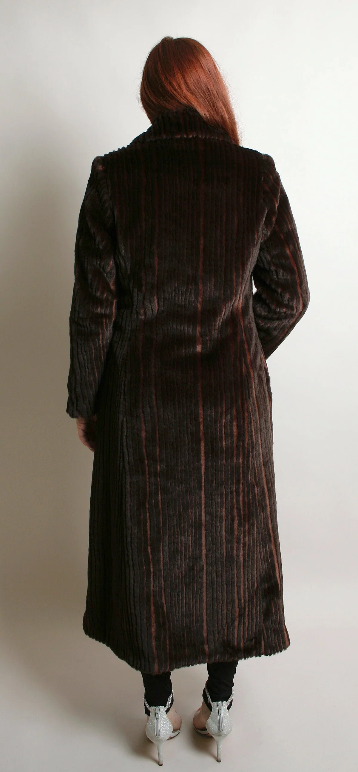 Vintage 80s Faux Fur Coat Long Striped Chocolate Brown and Caramel Copper Highlights Tsunami Esq Medium - Image 9