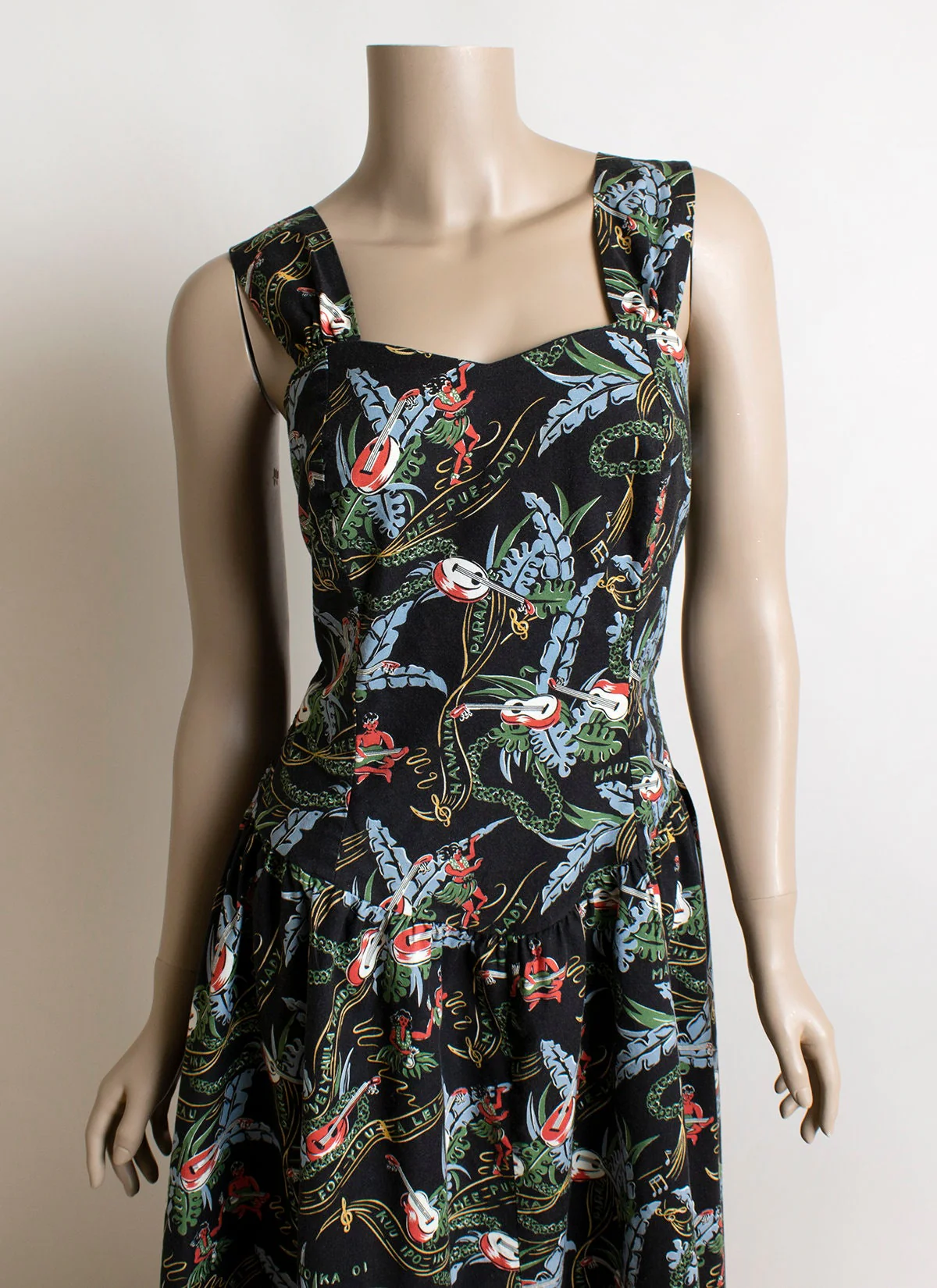 Vintage 80s Hawaiian Dress - Novelty Print Guitar Ukelele Palm Trees Hula Girls - Hilo Hattie - Smocked Back Sundress - Medium by Hilo Hattie - Image 6