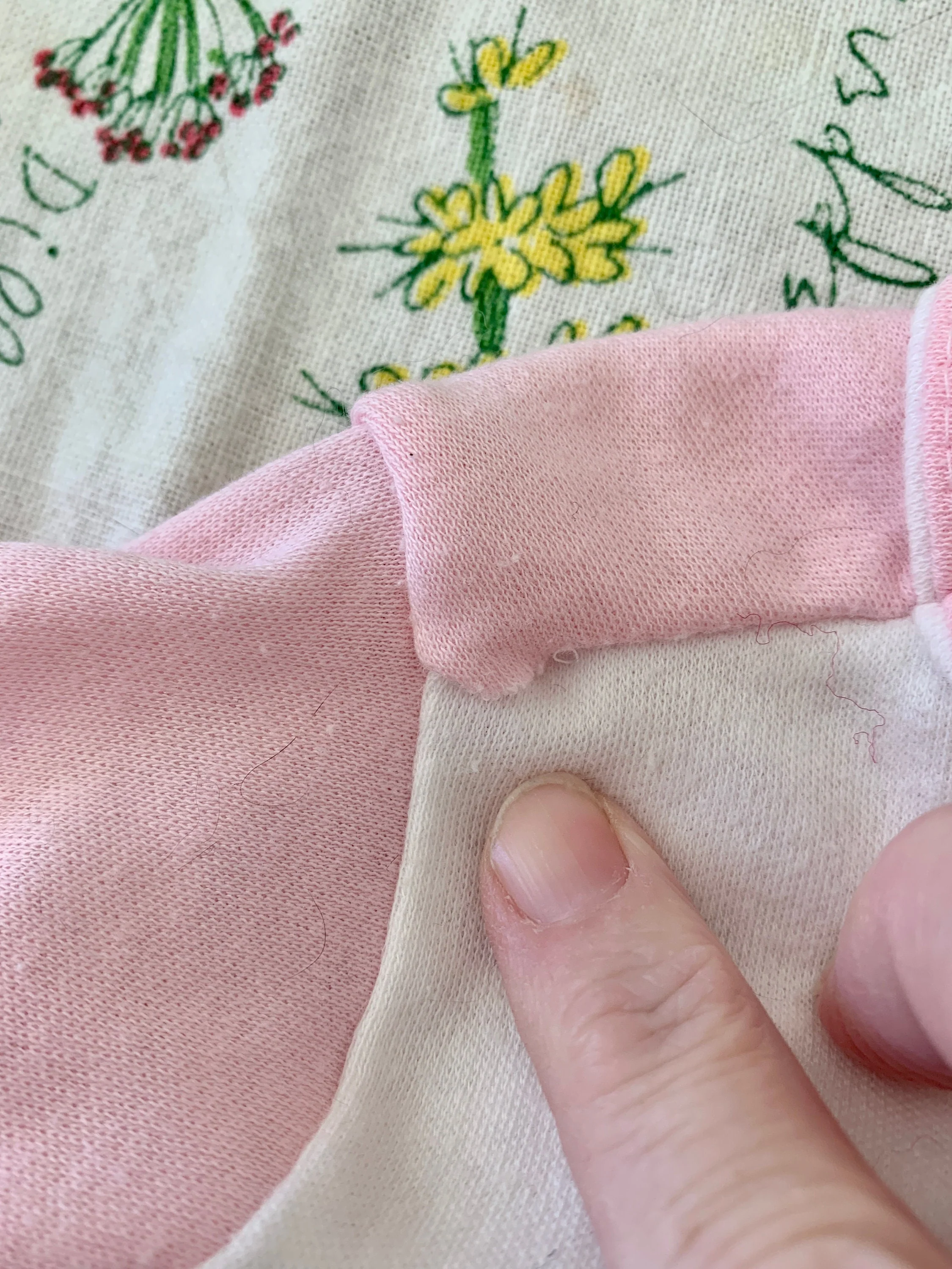 Vintage 80s Kitten Bleeding Hearts Iron On Top Sz 18 Mos by Rabbit Skins - Image 5
