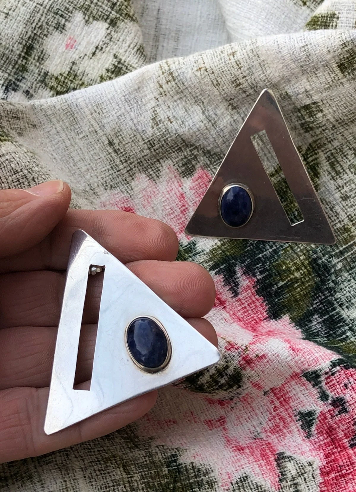80s Vtg Blue Lapis Silver Earrings Pierced By Artisan - Image 3
