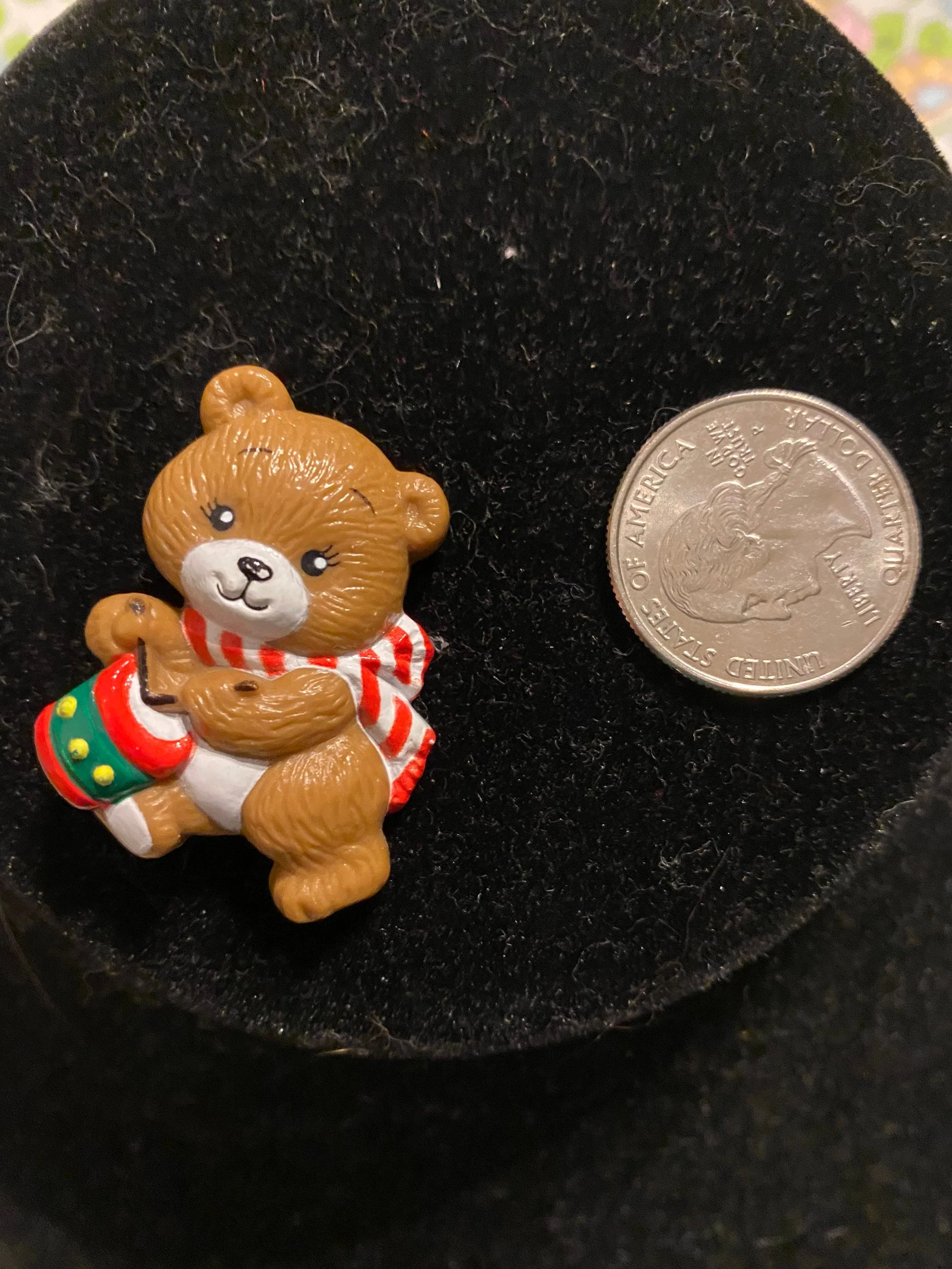 Vintage 80s Lot of 2 Christmas Holiday Pins - Image 6