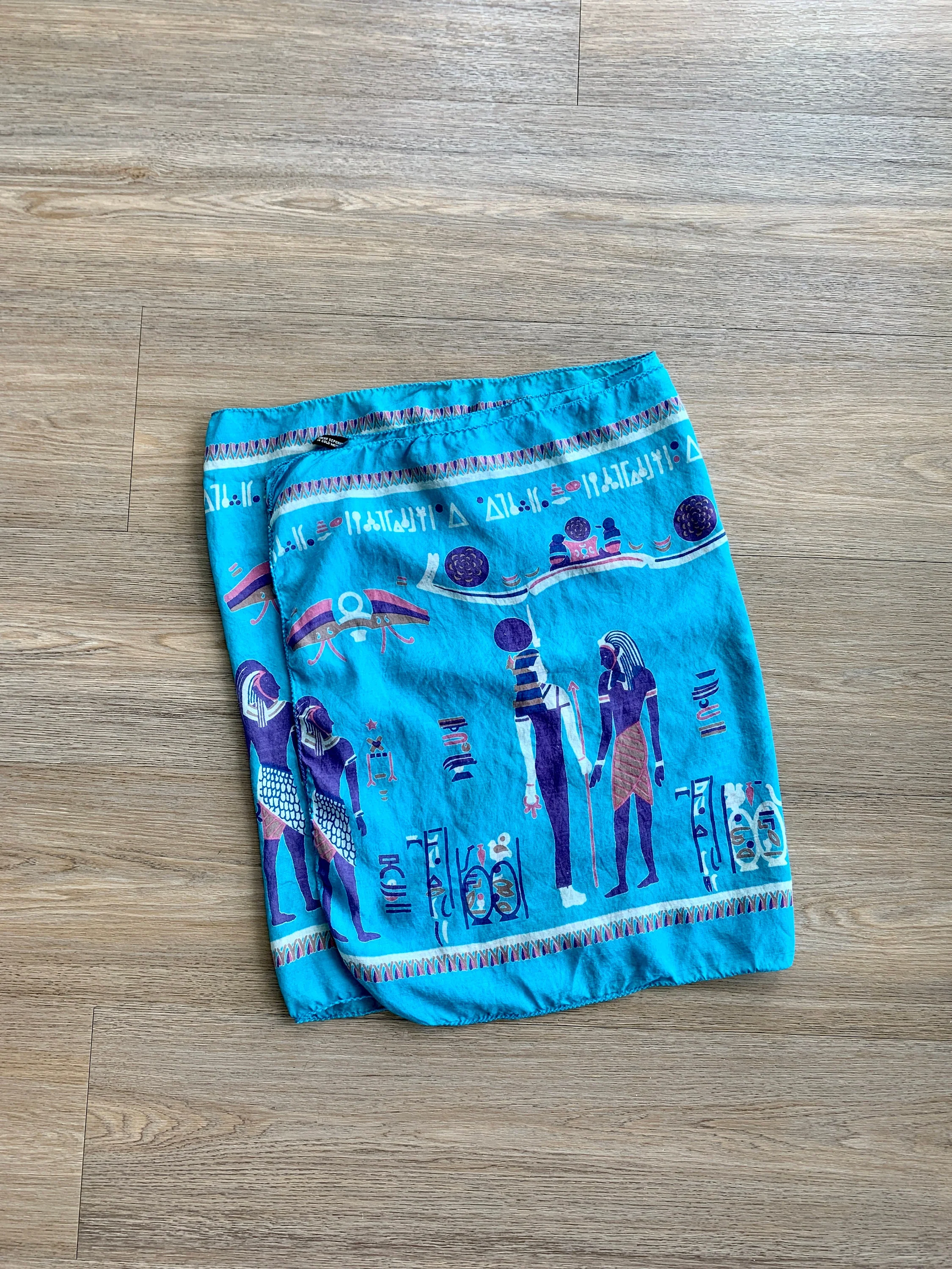 Vintage 80s Rayon Ancient Egypt Scene Scarf - Image 5