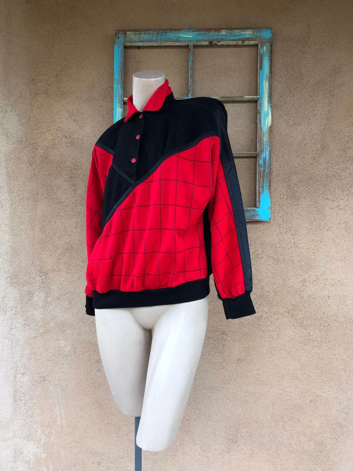 Vintage 80s Red and Black Sweatshirt Sz M - Image 4