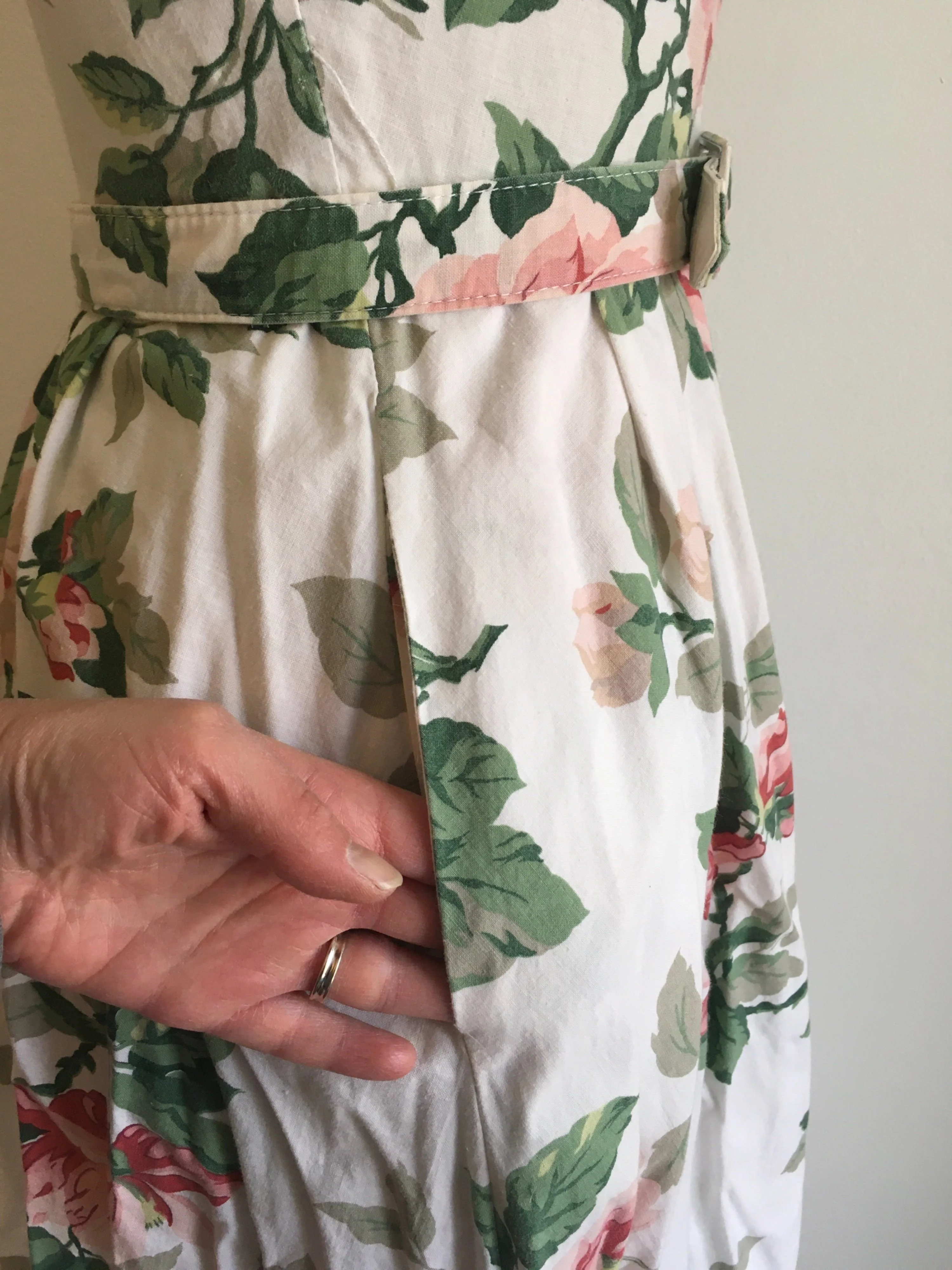 80's Sleeveless Rose Print Sundress by Carol Anderson - Image 7