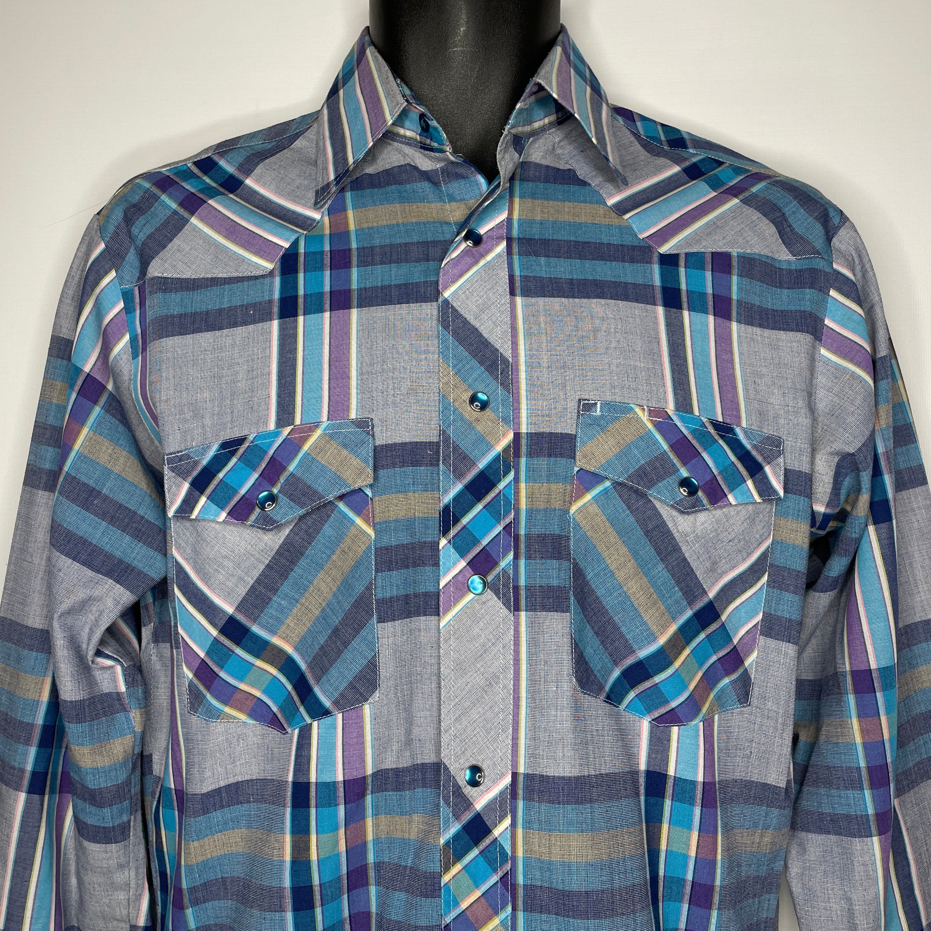 Vintage 80s Rustler Gray Blue Plaid Pearl Snap Western Shirt X-Long Tails by Rustler - Image 2