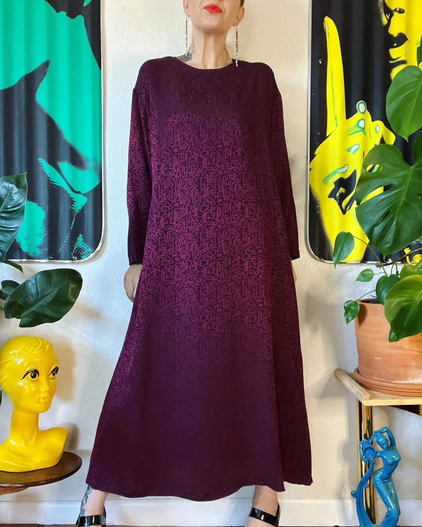 Vintage 80s Sangria Silk Graphic Embossed Caftan Dress by Lili Butler by Lili Butler - Image 8