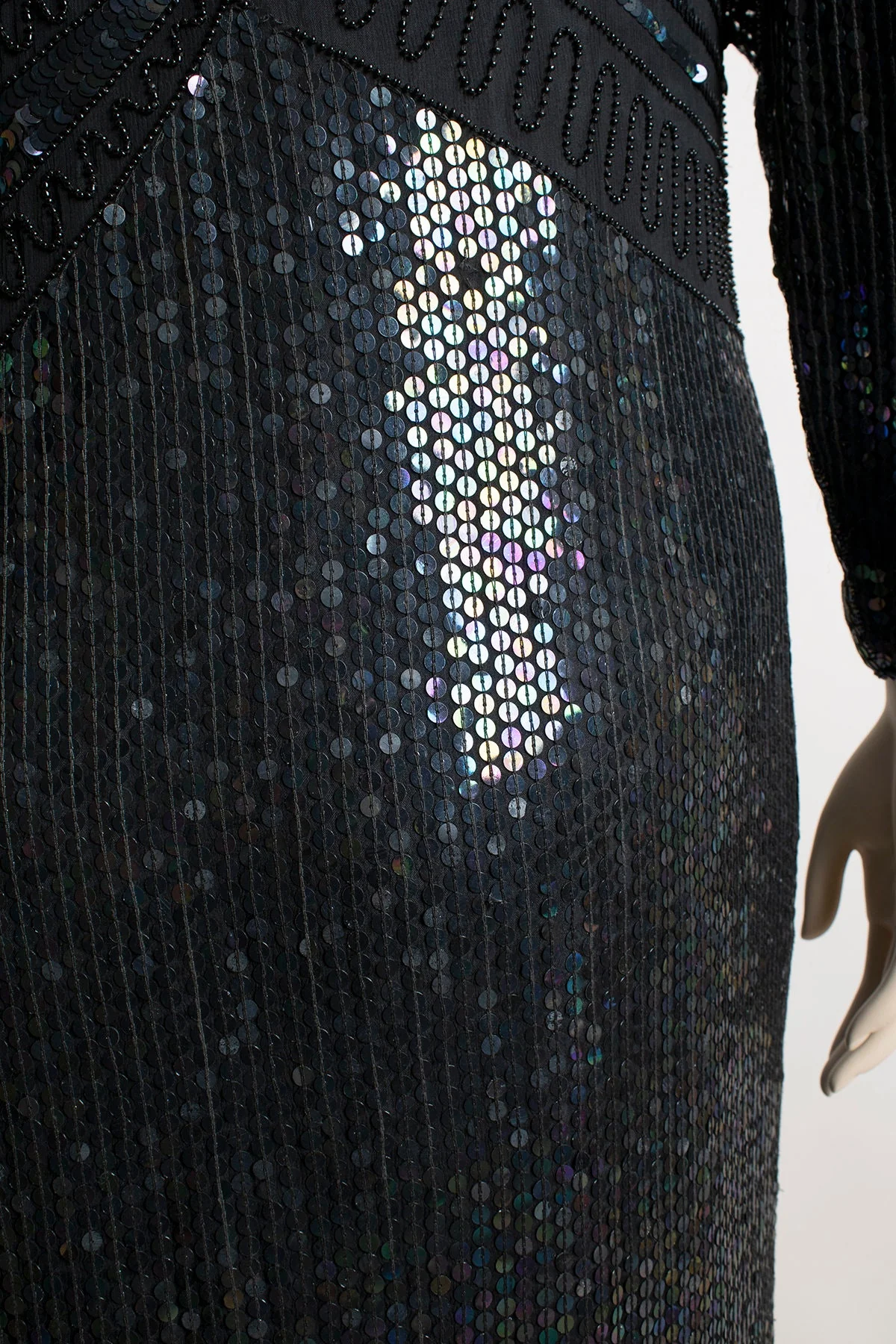 Vintage 80s Sequin Black Silk Glam Formal Evening Party Fully Sequined and Beaded Iridescent Sparkly Dress Large - Image 7