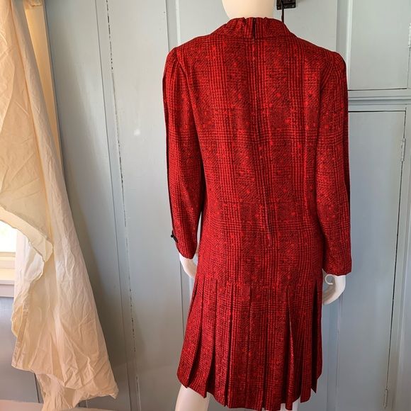 Vintage 80s Silk Dress Tailored Box Pleat Frog Detail by Helga - Image 3
