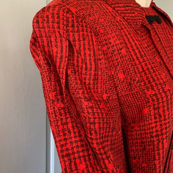 Vintage 80s Silk Dress Tailored Box Pleat Frog Detail by Helga - Image 7