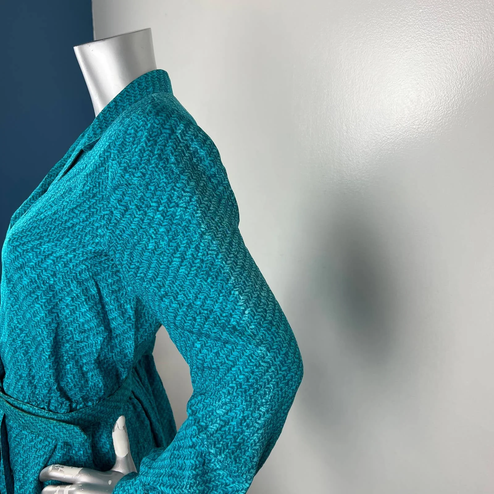 Vintage 80s Turquoise Silk Belted Long Sleeve Midi Secretary Dress Pockets Sz 10 by Anne Crimmins - Image 6