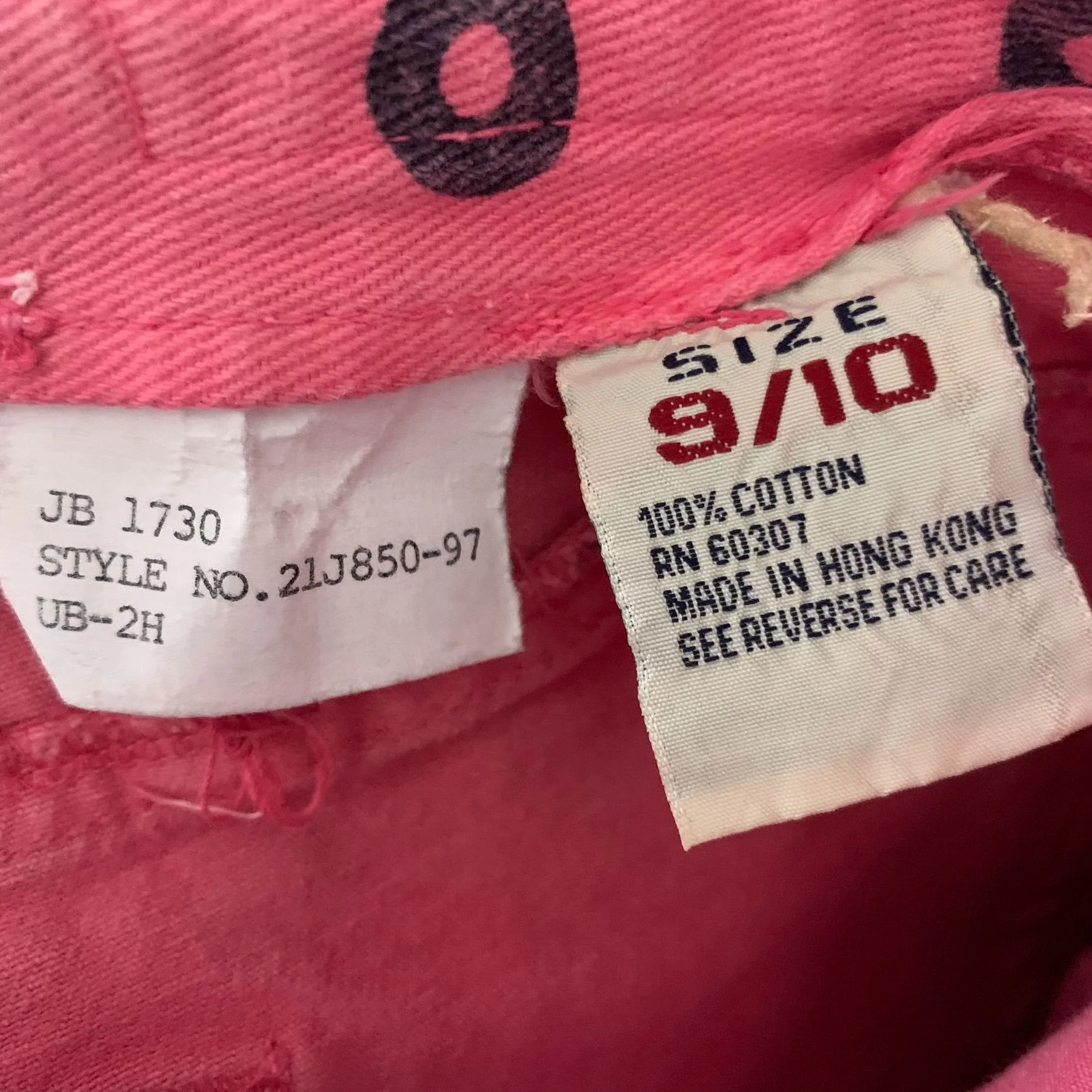 Vintage 80s Union Bay Denim Bermuda Shorts Pink Dots High Waisted 5 Pocket by Union Bay - Image 9