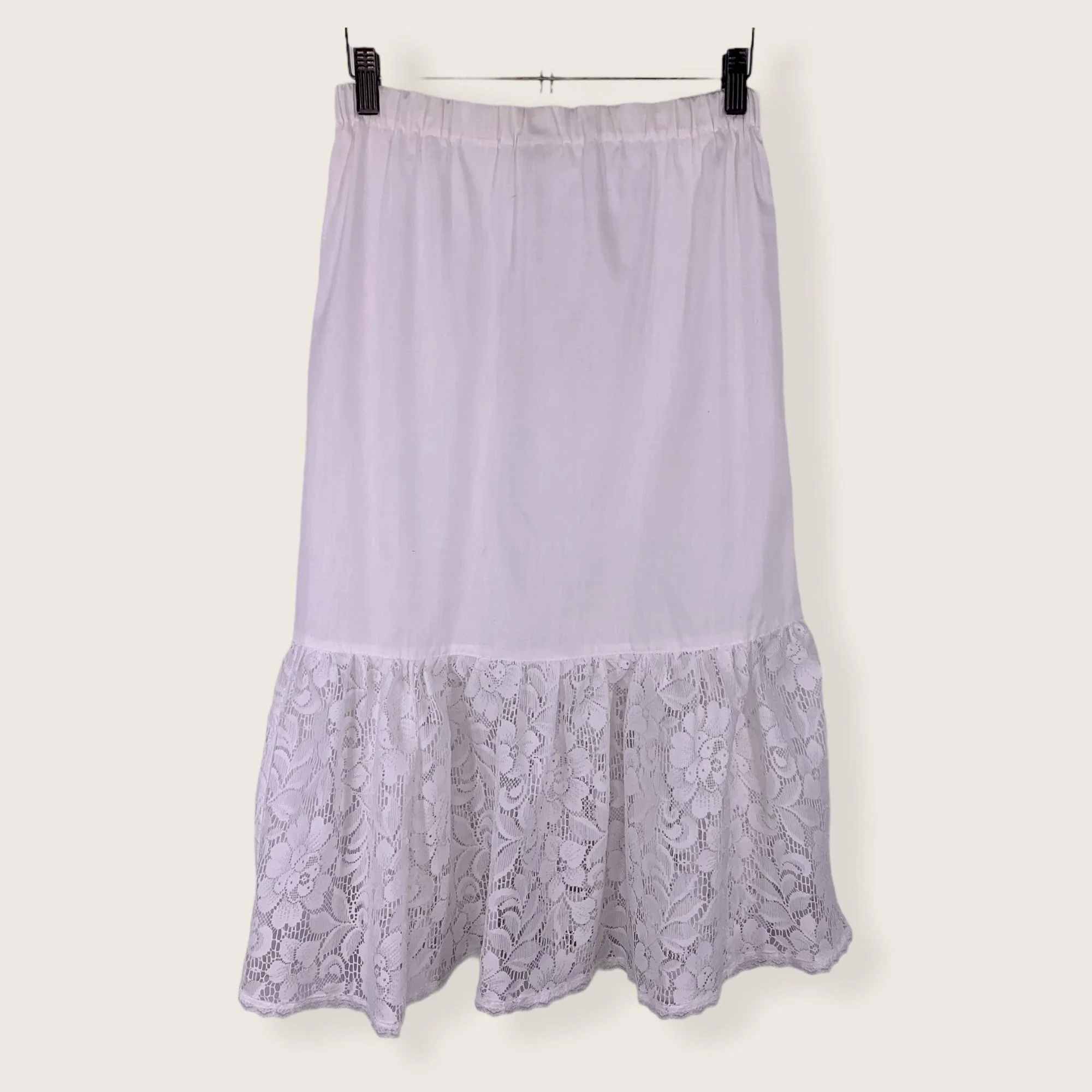 Vintage 80s White Lace Skirt Medium by Gunne Sax - Image 2