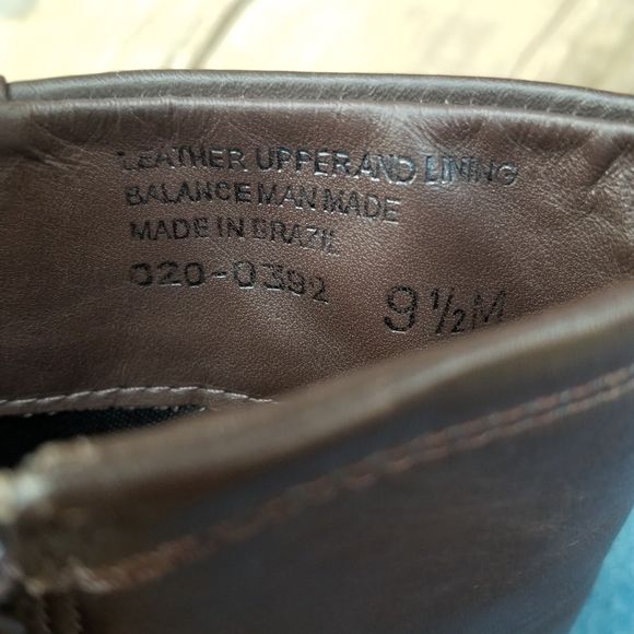 Vintage 90s 00s Brown Leather Chunky Block Heel Square Toe Ankle Boots by Eddie Bauer - Image 9