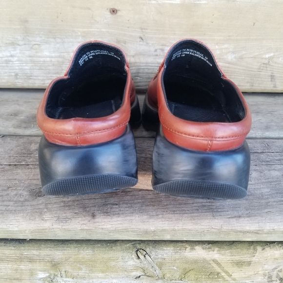 Vintage 90s 00s Brown Leather Madigan Platform Mules Cross Stitch 39 by Dansko - Image 7