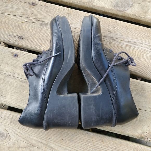 Vintage 90s 00s Square Toe Chunky Heel Black Faux Vegan Leather Oxfords by Predictions - Image 5
