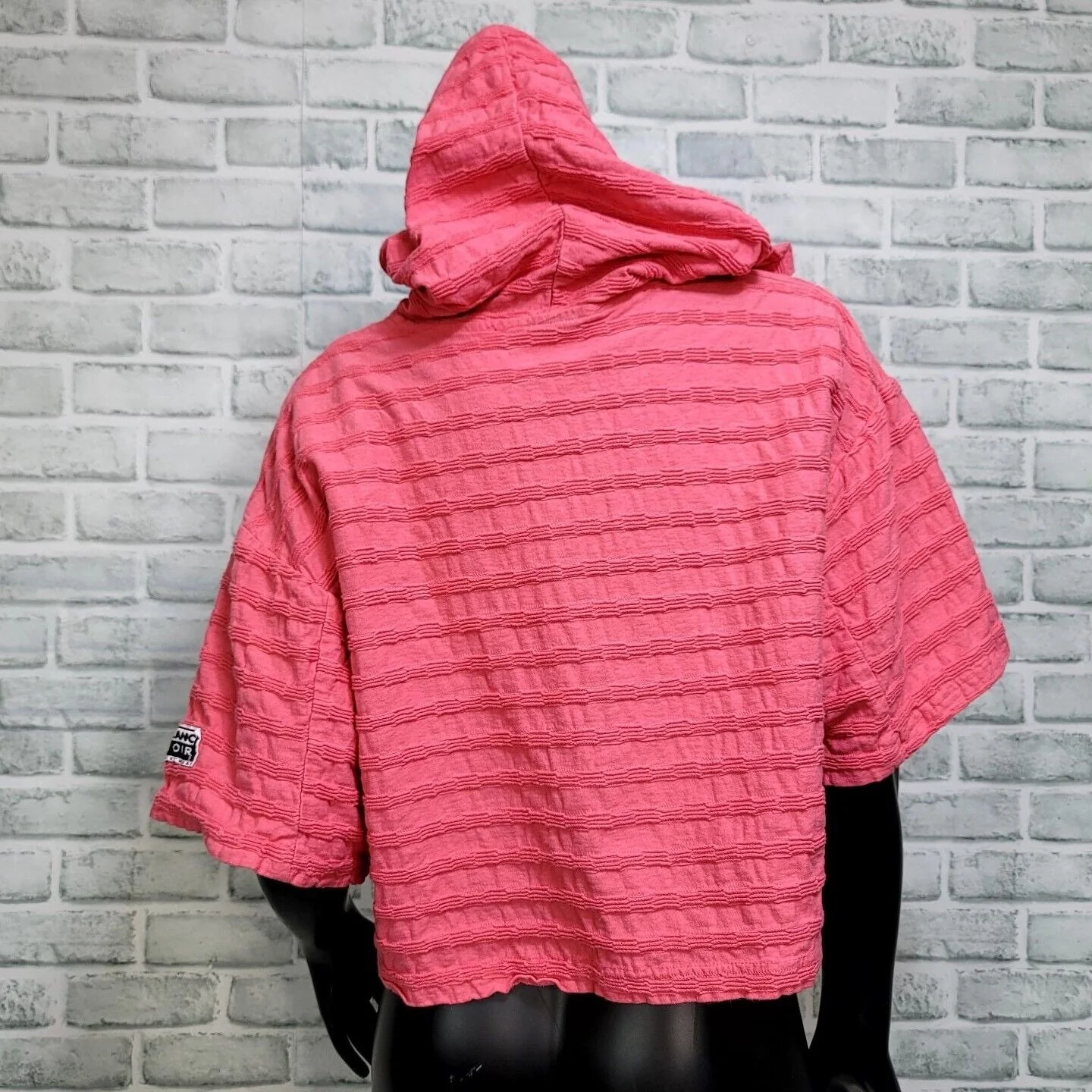 90s Neon Hot Pink Textured Hooded Crop Top Surf Beach By Blanc Noir - Image 6