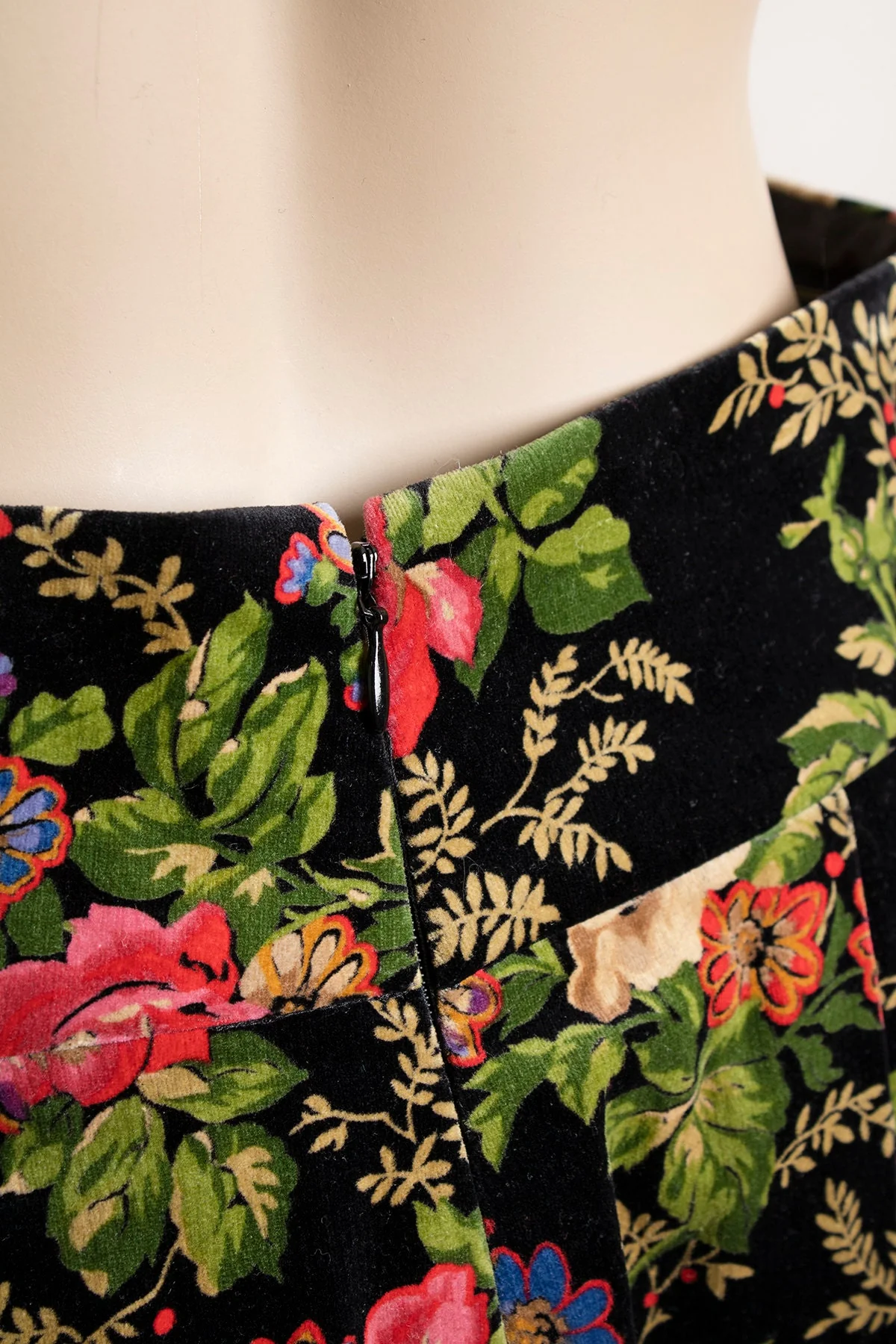 Vintage 90s Dark Floral Rose Velvet Maxi Skirt Medium 30" Waist - Image 8