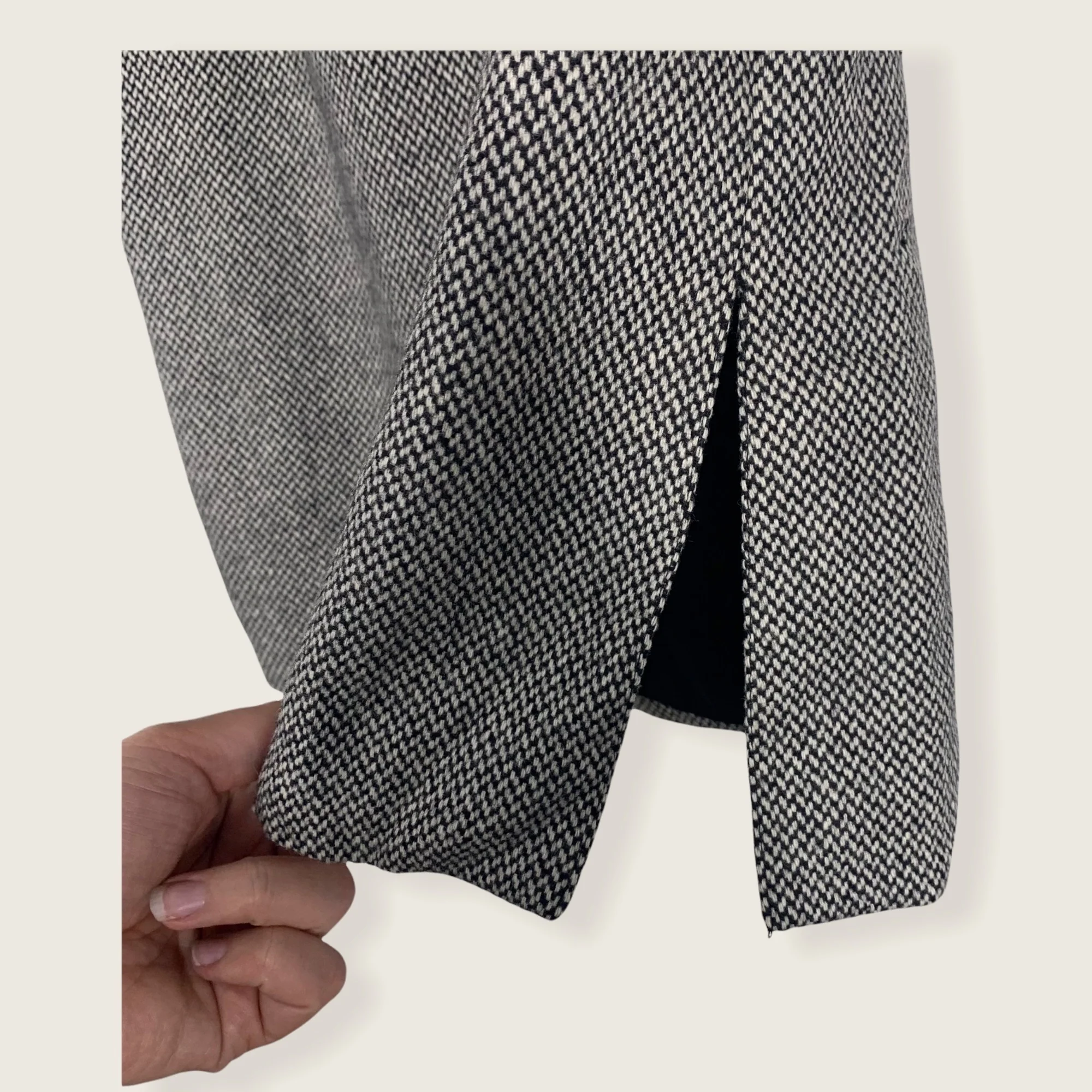 Vintage 90s Gray Lana Wool Skirt Size 6 by Valentino Miss V - Image 3
