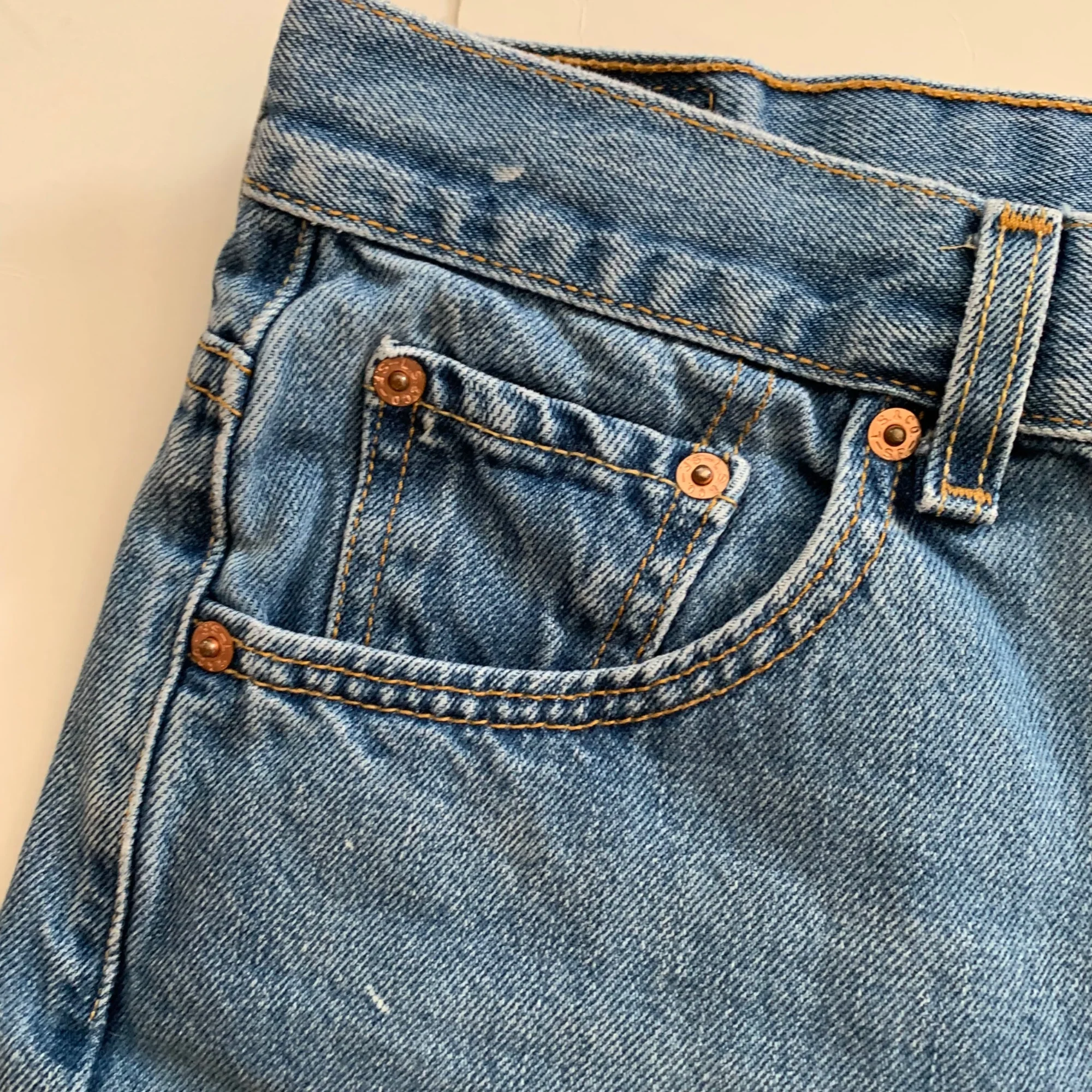 Vintage 90s Levis Jean Shorts 10 Classic Stonewashed Denim Mom Boyfriend Blue by Levi's - Image 4
